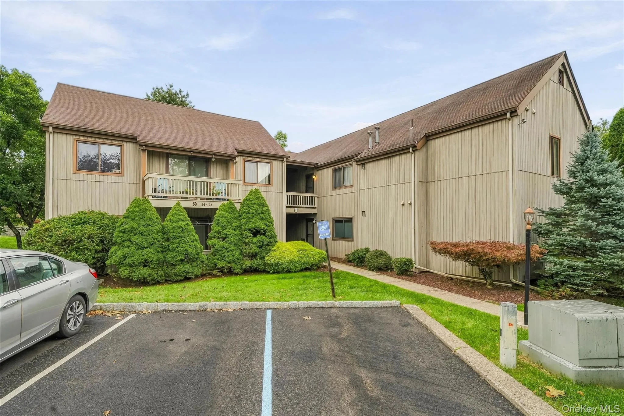 122 Sycamore Drive, Middletown, NY, 1 Bedroom Bedrooms, 4 Rooms Rooms,1 BathroomBathrooms,Residential,For Rent,Sycamore,0,1054352 122 Sycamore Drive, Middletown, NY, 1 Bedroom Bedrooms, 4 Rooms Rooms,1 BathroomBathrooms,Residential,For Rent,Sycamore,0,1054352