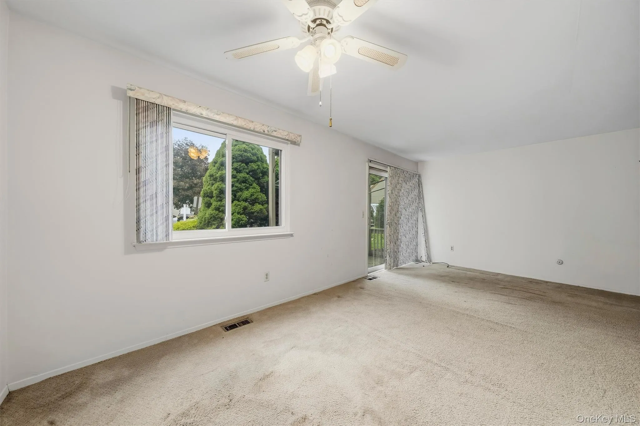 122 Sycamore Drive, Middletown, NY, 1 Bedroom Bedrooms, 4 Rooms Rooms,1 BathroomBathrooms,Residential,For Rent,Sycamore,0,1054352 122 Sycamore Drive, Middletown, NY, 1 Bedroom Bedrooms, 4 Rooms Rooms,1 BathroomBathrooms,Residential,For Rent,Sycamore,0,1054352