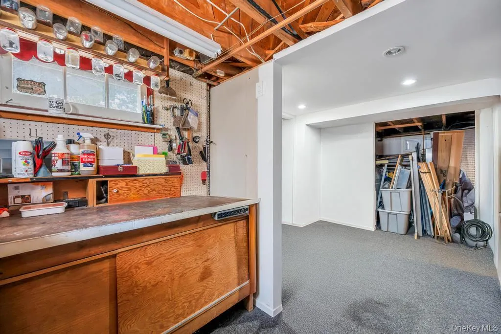 2327 Cleveland Street, Hempstead, NY, 3 Bedroom Bedrooms, 7 Room Rooms,1 BathroomBathrooms,Residential Lease,For Rent,Cleveland,0,1054353 2327 Cleveland Street, Hempstead, NY, 3 Bedroom Bedrooms, 7 Room Rooms,1 BathroomBathrooms,Residential Lease,For Rent,Cleveland,0,1054353