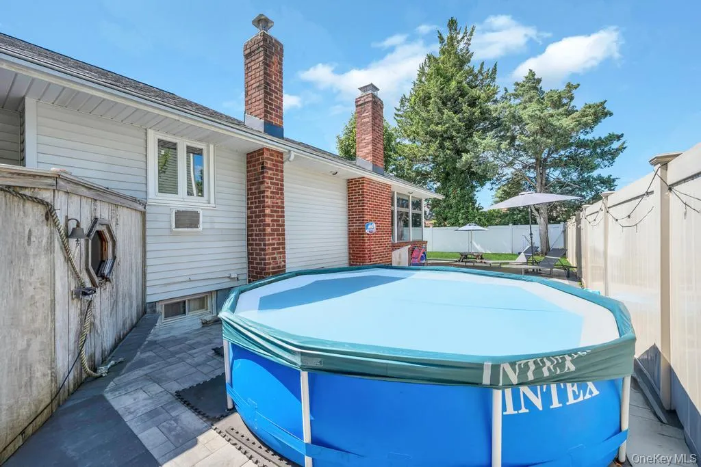 2327 Cleveland Street, Hempstead, NY, 3 Bedroom Bedrooms, 7 Room Rooms,1 BathroomBathrooms,Residential Lease,For Rent,Cleveland,0,1054353 2327 Cleveland Street, Hempstead, NY, 3 Bedroom Bedrooms, 7 Room Rooms,1 BathroomBathrooms,Residential Lease,For Rent,Cleveland,0,1054353