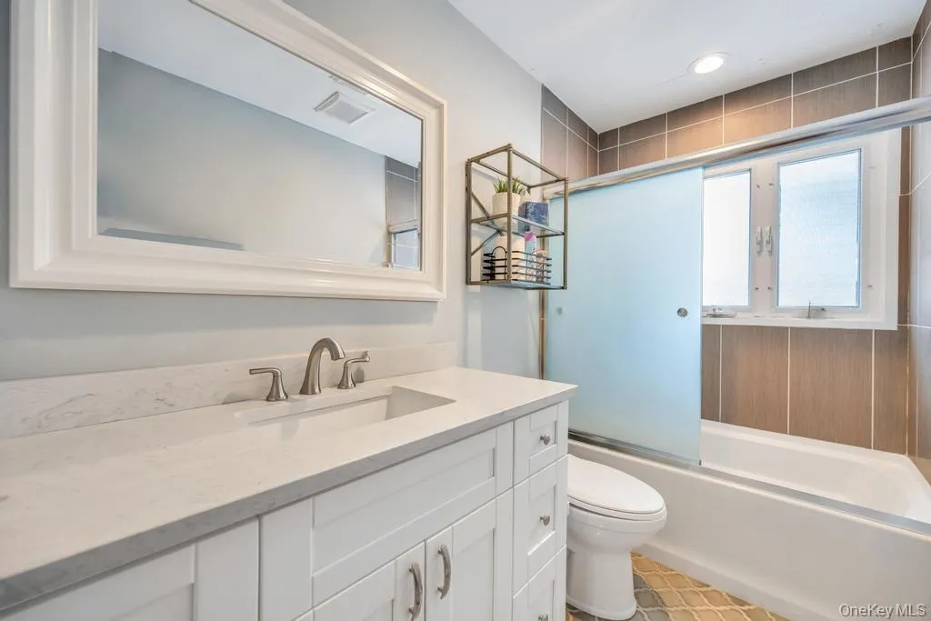 2327 Cleveland Street, Hempstead, NY, 3 Bedroom Bedrooms, 7 Room Rooms,1 BathroomBathrooms,Residential Lease,For Rent,Cleveland,0,1054353 2327 Cleveland Street, Hempstead, NY, 3 Bedroom Bedrooms, 7 Room Rooms,1 BathroomBathrooms,Residential Lease,For Rent,Cleveland,0,1054353
