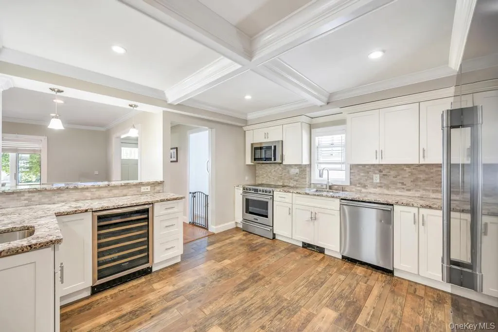 2327 Cleveland Street, Hempstead, NY, 3 Bedroom Bedrooms, 7 Room Rooms,1 BathroomBathrooms,Residential Lease,For Rent,Cleveland,0,1054353 2327 Cleveland Street, Hempstead, NY, 3 Bedroom Bedrooms, 7 Room Rooms,1 BathroomBathrooms,Residential Lease,For Rent,Cleveland,0,1054353