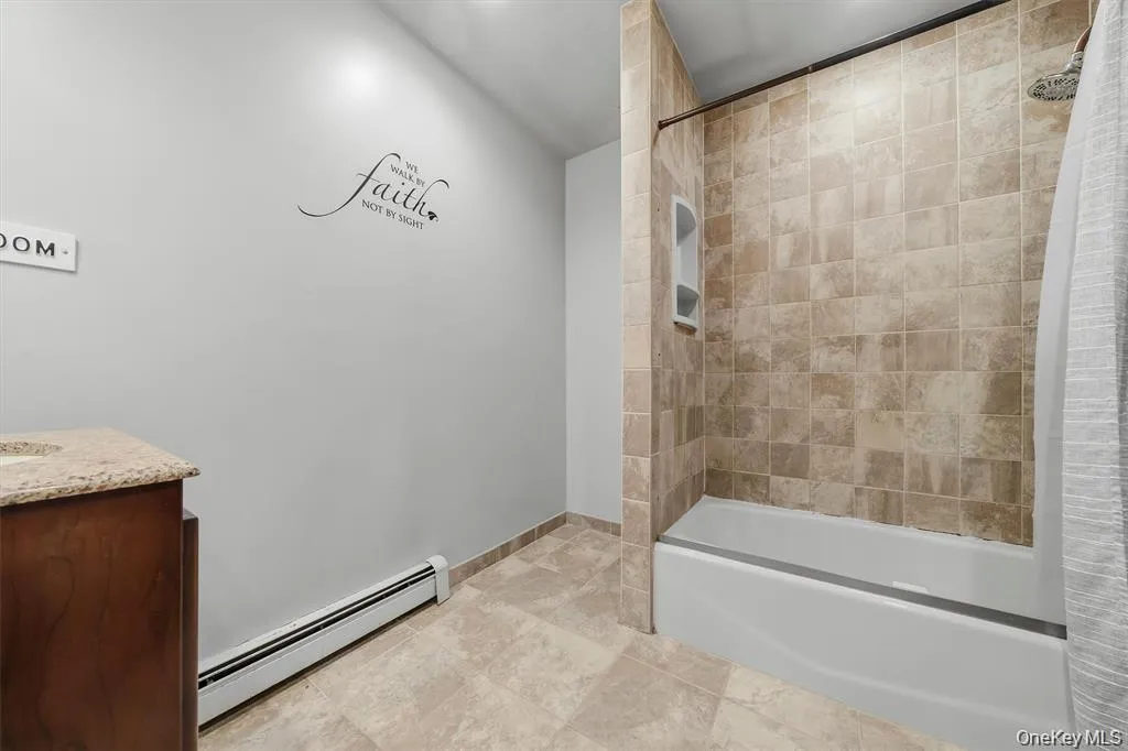 383 Route 32, Woodbury, NY, 4 Bedroom Bedrooms, 9 Room Rooms,3 BathroomBathrooms,Residential Lease,For Rent,Route 32,0,1054359 383 Route 32, Woodbury, NY, 4 Bedroom Bedrooms, 9 Room Rooms,3 BathroomBathrooms,Residential Lease,For Rent,Route 32,0,1054359