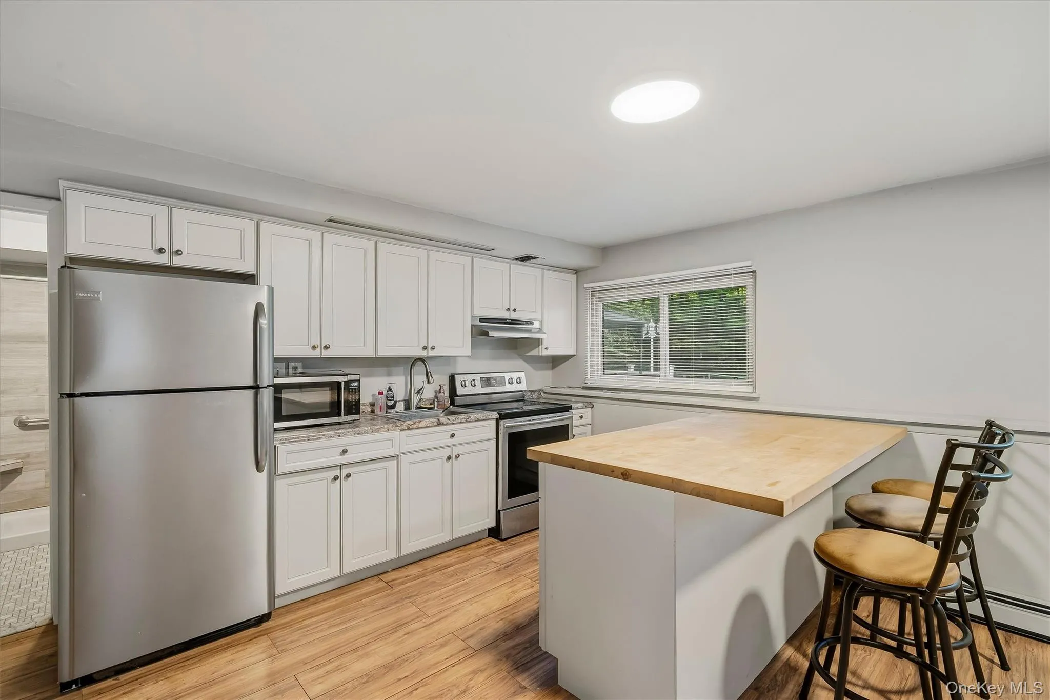 383 Route 32, Woodbury, NY, 4 Bedroom Bedrooms, 9 Room Rooms,3 BathroomBathrooms,Residential Lease,For Rent,Route 32,0,1054359 383 Route 32, Woodbury, NY, 4 Bedroom Bedrooms, 9 Room Rooms,3 BathroomBathrooms,Residential Lease,For Rent,Route 32,0,1054359