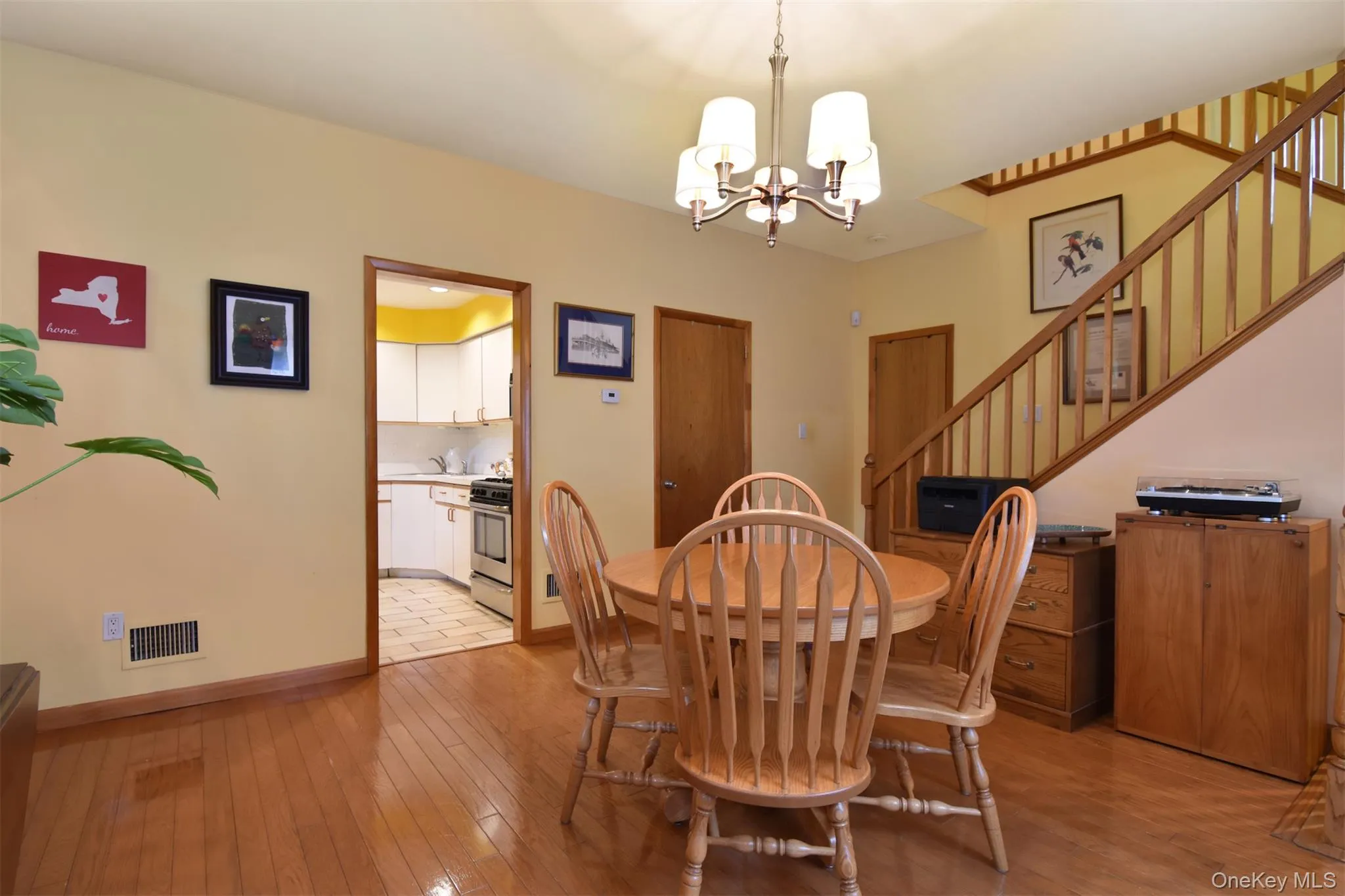 26 Sunnyside Place, Greenburgh, NY, 2 Bedrooms Bedrooms, 7 Rooms Rooms,3 BathroomsBathrooms,Residential Lease,For Rent,Sunnyside,0,1054365 26 Sunnyside Place, Greenburgh, NY, 2 Bedrooms Bedrooms, 7 Rooms Rooms,3 BathroomsBathrooms,Residential Lease,For Rent,Sunnyside,0,1054365