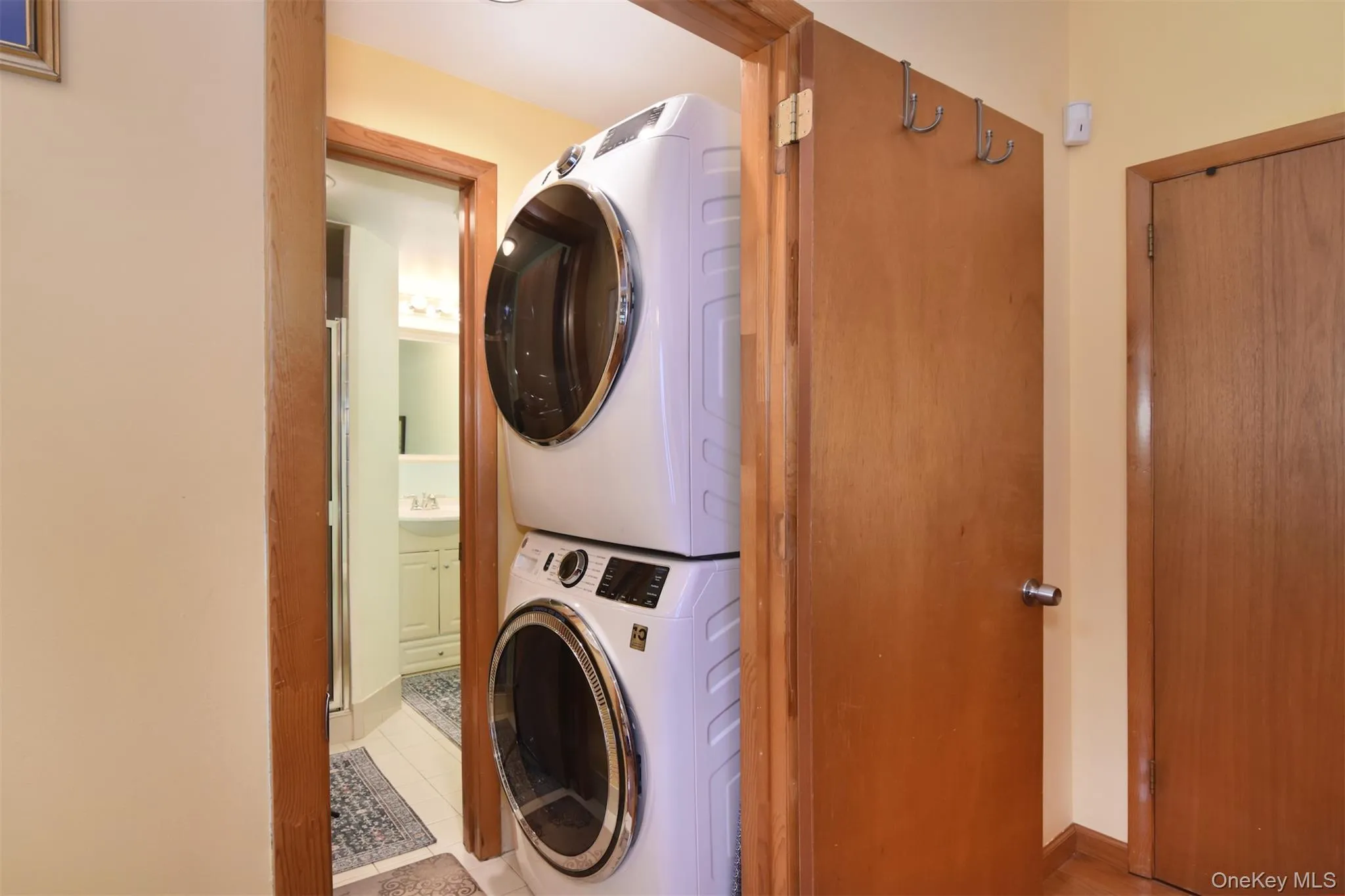 26 Sunnyside Place, Greenburgh, NY, 2 Bedrooms Bedrooms, 7 Rooms Rooms,3 BathroomsBathrooms,Residential Lease,For Rent,Sunnyside,0,1054365 26 Sunnyside Place, Greenburgh, NY, 2 Bedrooms Bedrooms, 7 Rooms Rooms,3 BathroomsBathrooms,Residential Lease,For Rent,Sunnyside,0,1054365