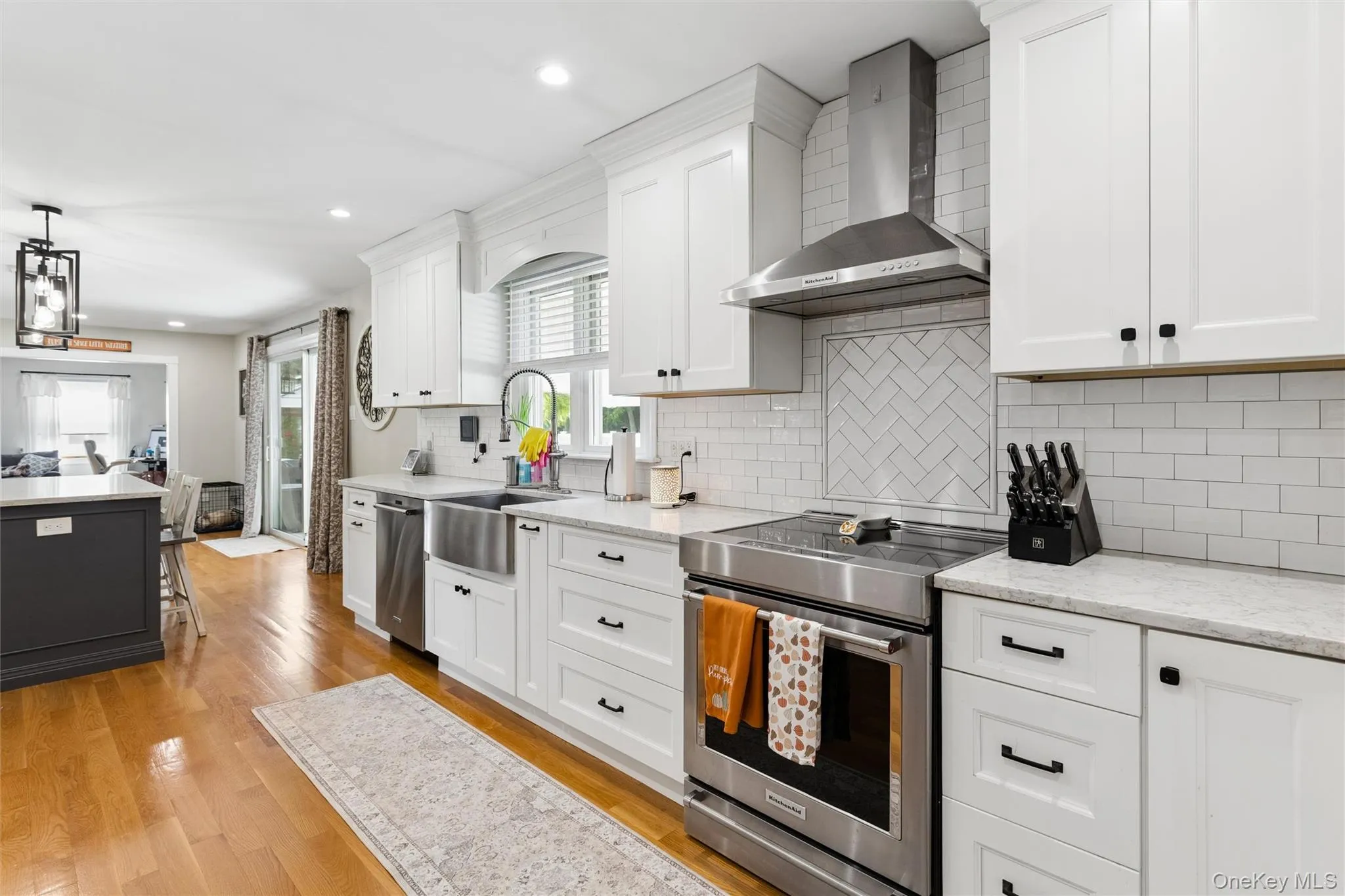 39 Hargrove Drive, Brookhaven, NY, 3 Bedrooms Bedrooms, 7 Rooms Rooms,2 BathroomsBathrooms,Residential,For Rent,Hargrove,0,1054366 39 Hargrove Drive, Brookhaven, NY, 3 Bedrooms Bedrooms, 7 Rooms Rooms,2 BathroomsBathrooms,Residential,For Rent,Hargrove,0,1054366