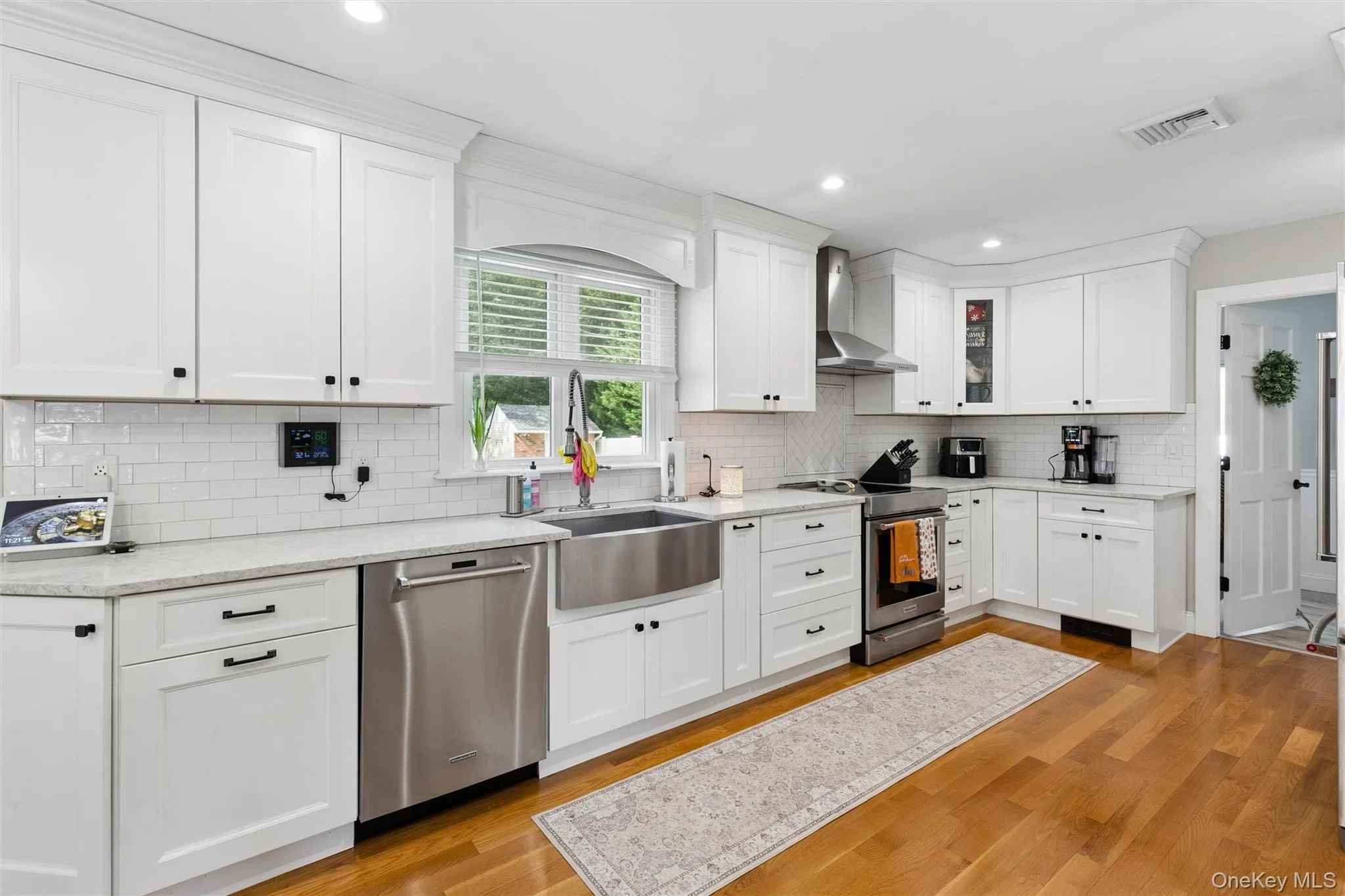 39 Hargrove Drive, Brookhaven, NY, 3 Bedrooms Bedrooms, 7 Rooms Rooms,2 BathroomsBathrooms,Residential,For Rent,Hargrove,0,1054366 39 Hargrove Drive, Brookhaven, NY, 3 Bedrooms Bedrooms, 7 Rooms Rooms,2 BathroomsBathrooms,Residential,For Rent,Hargrove,0,1054366