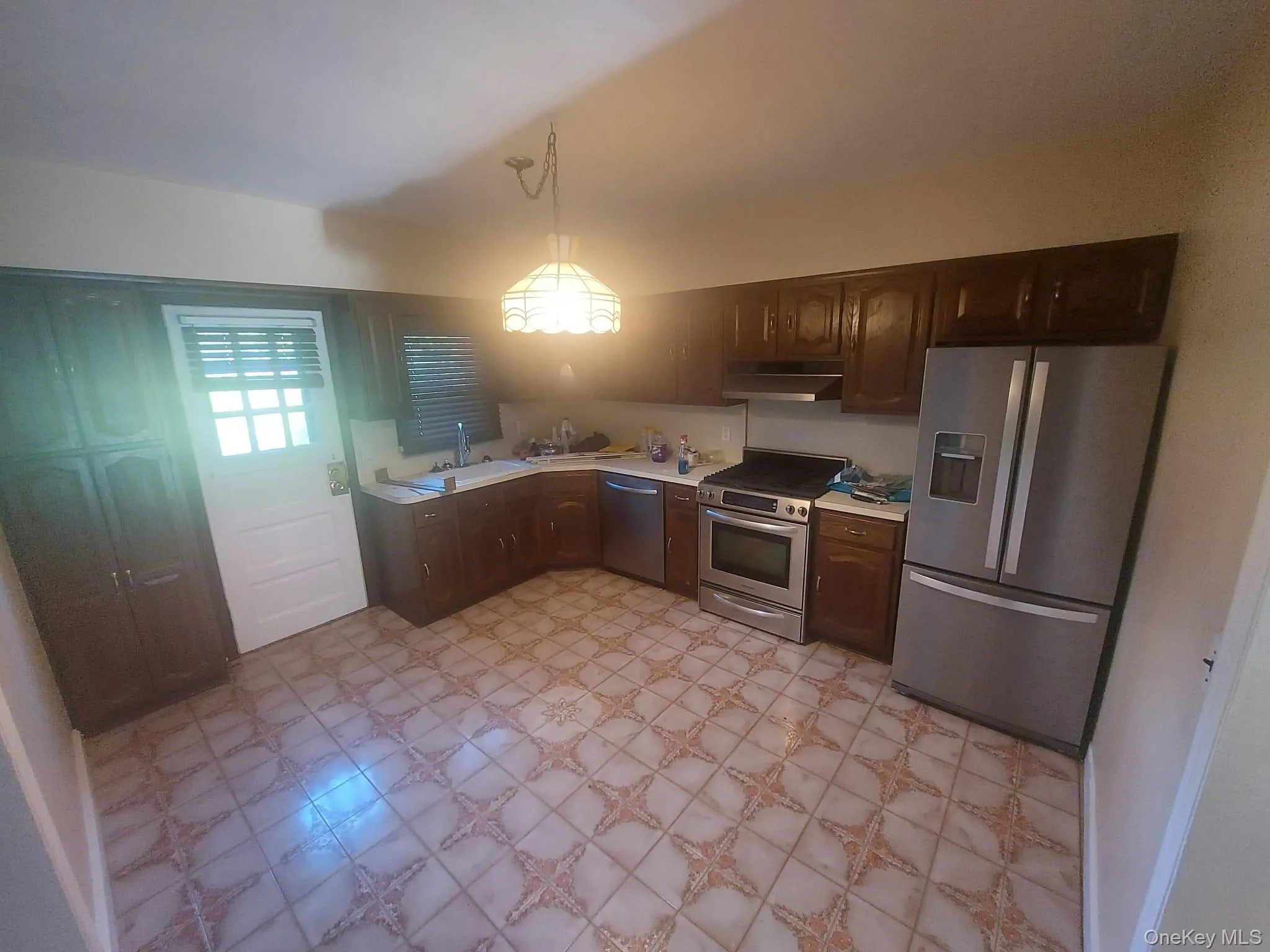 368 Packman Avenue, Mount Vernon, NY, 3 Bedroom Bedrooms, 6 Room Rooms,1 BathroomBathrooms,Residential Lease,For Rent,Packman,0,1054368 368 Packman Avenue, Mount Vernon, NY, 3 Bedroom Bedrooms, 6 Room Rooms,1 BathroomBathrooms,Residential Lease,For Rent,Packman,0,1054368