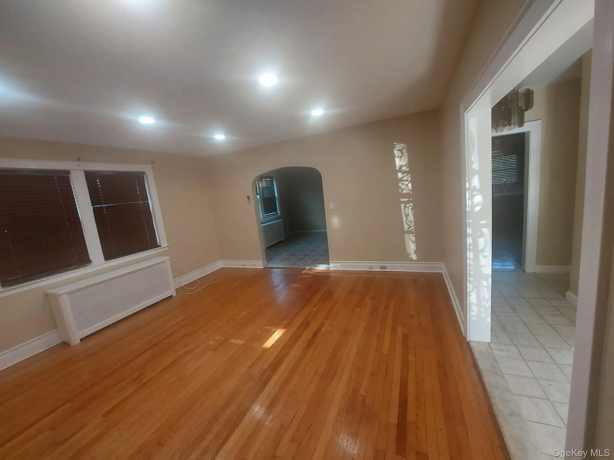 368 Packman Avenue, Mount Vernon, NY, 3 Bedroom Bedrooms, 6 Room Rooms,1 BathroomBathrooms,Residential Lease,For Rent,Packman,0,1054368 368 Packman Avenue, Mount Vernon, NY, 3 Bedroom Bedrooms, 6 Room Rooms,1 BathroomBathrooms,Residential Lease,For Rent,Packman,0,1054368