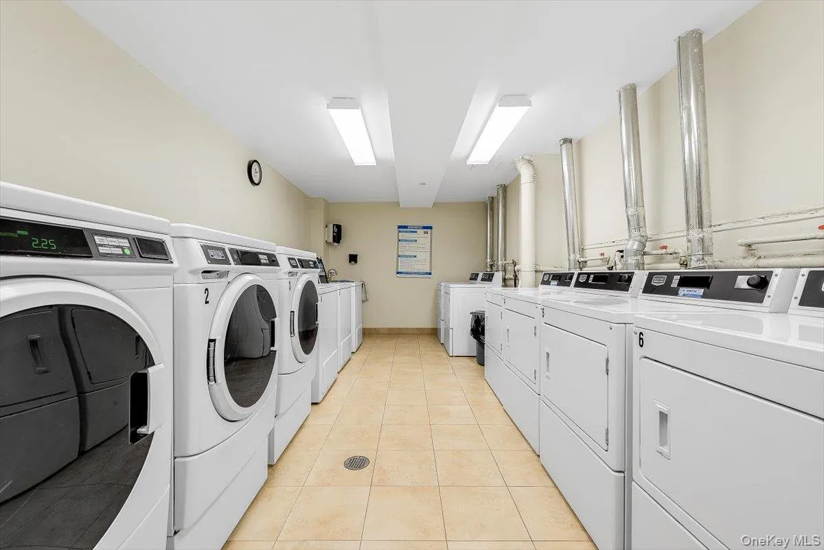 64-05 Yellowstone Boulevard, New York, NY, 1 Bedroom Bedrooms, 4 Rooms Rooms,1 BathroomBathrooms,Residential Lease,For Rent,Yellowstone,0,1054375 64-05 Yellowstone Boulevard, New York, NY, 1 Bedroom Bedrooms, 4 Rooms Rooms,1 BathroomBathrooms,Residential Lease,For Rent,Yellowstone,0,1054375
