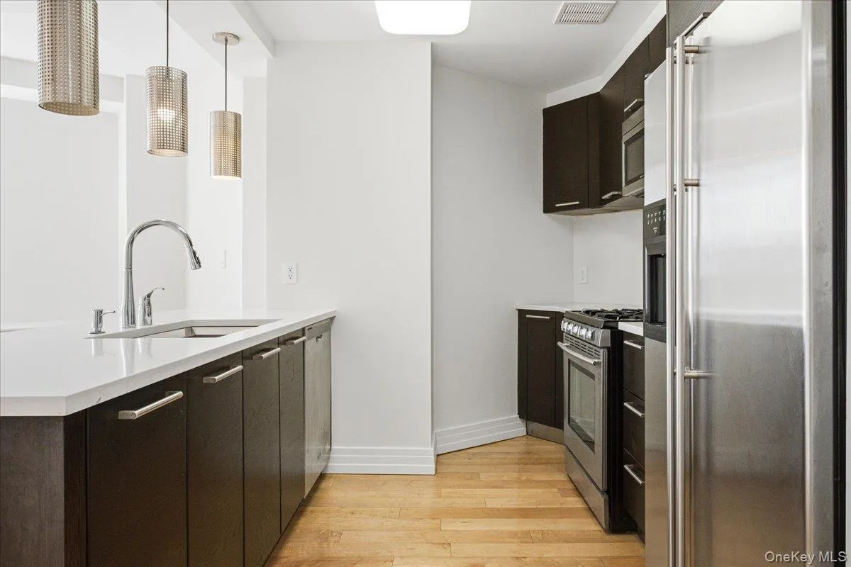 64-05 Yellowstone Boulevard, New York, NY, 1 Bedroom Bedrooms, 4 Rooms Rooms,1 BathroomBathrooms,Residential Lease,For Rent,Yellowstone,0,1054375 64-05 Yellowstone Boulevard, New York, NY, 1 Bedroom Bedrooms, 4 Rooms Rooms,1 BathroomBathrooms,Residential Lease,For Rent,Yellowstone,0,1054375
