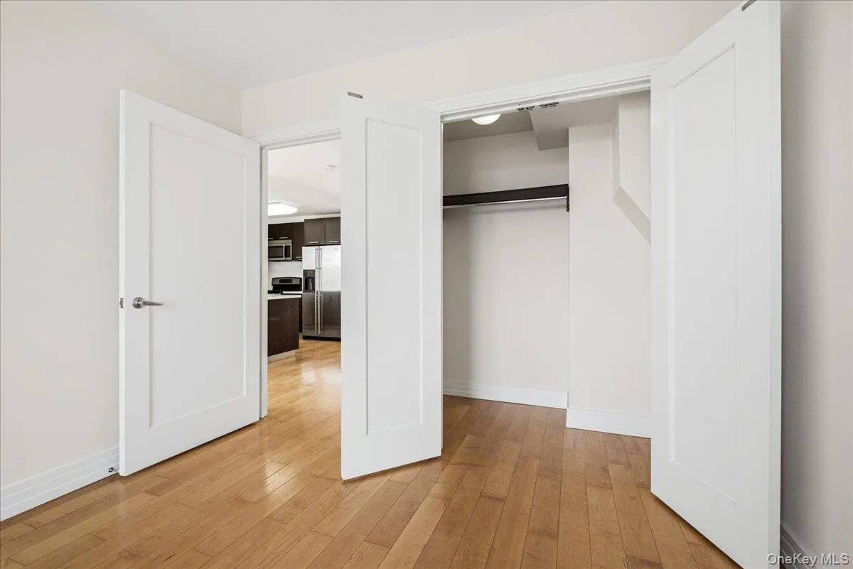 64-05 Yellowstone Boulevard, New York, NY, 1 Bedroom Bedrooms, 4 Rooms Rooms,1 BathroomBathrooms,Residential Lease,For Rent,Yellowstone,0,1054375 64-05 Yellowstone Boulevard, New York, NY, 1 Bedroom Bedrooms, 4 Rooms Rooms,1 BathroomBathrooms,Residential Lease,For Rent,Yellowstone,0,1054375