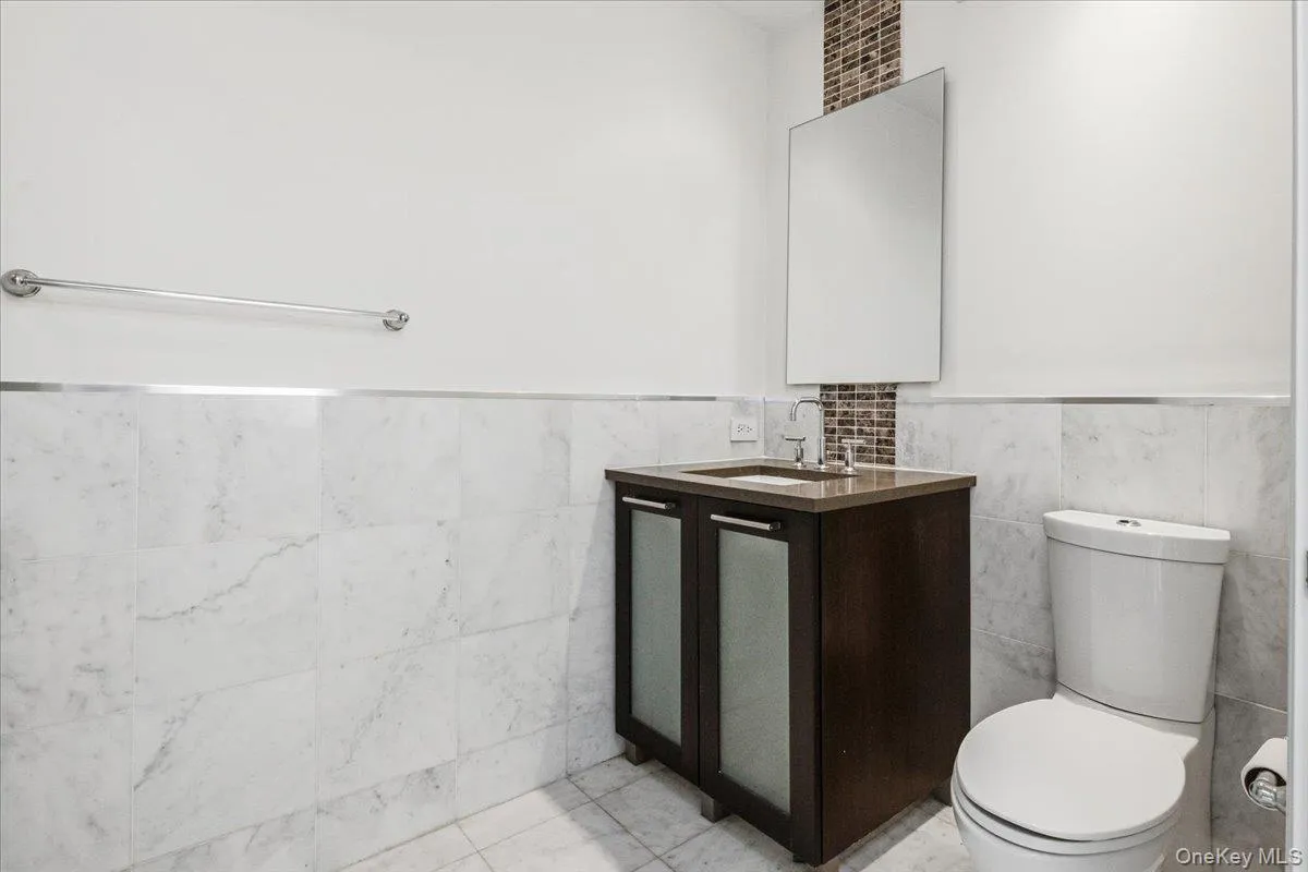 64-05 Yellowstone Boulevard, New York, NY, 1 Bedroom Bedrooms, 4 Rooms Rooms,1 BathroomBathrooms,Residential Lease,For Rent,Yellowstone,0,1054375 64-05 Yellowstone Boulevard, New York, NY, 1 Bedroom Bedrooms, 4 Rooms Rooms,1 BathroomBathrooms,Residential Lease,For Rent,Yellowstone,0,1054375