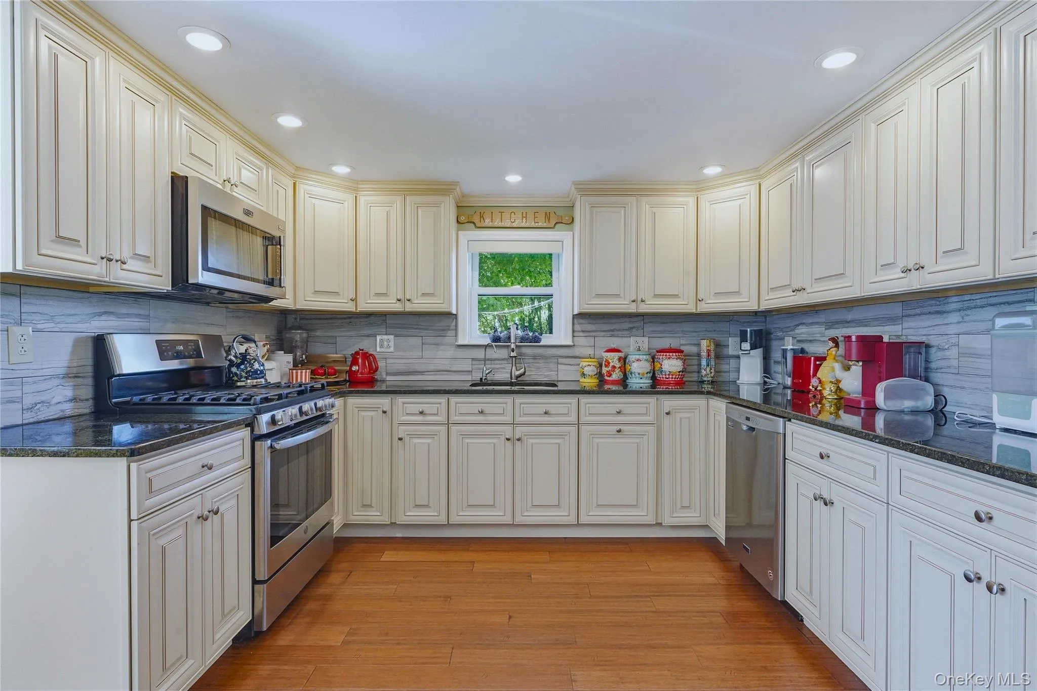 280 Noxon Road, La Grange, NY, 3 Bedrooms Bedrooms, 6 Rooms Rooms,2 BathroomsBathrooms,Residential,For Rent,Noxon,0,1054377 280 Noxon Road, La Grange, NY, 3 Bedrooms Bedrooms, 6 Rooms Rooms,2 BathroomsBathrooms,Residential,For Rent,Noxon,0,1054377