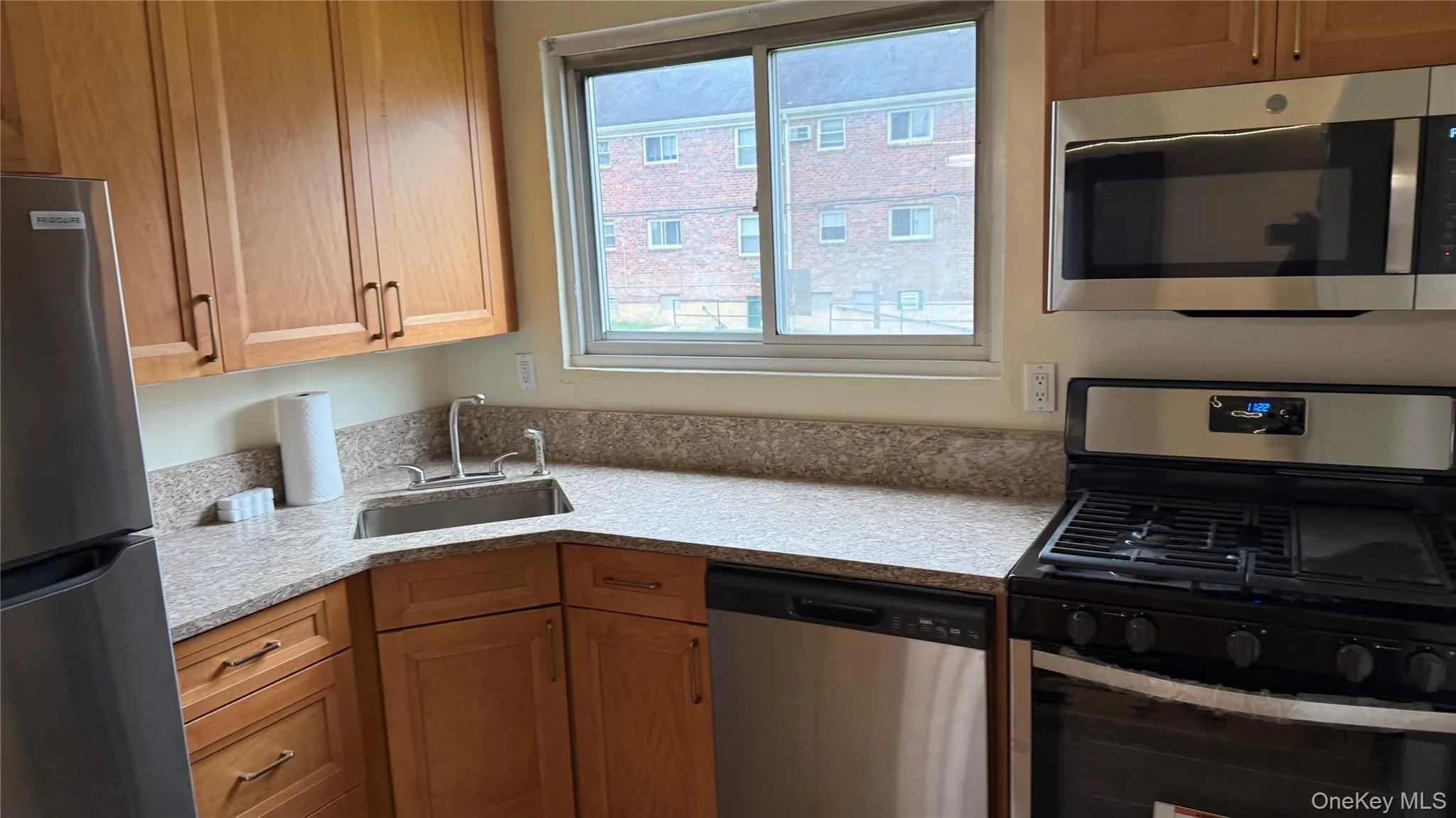 955 Fenwood Drive, Hempstead, NY, 1 Bedroom Bedrooms, 4 Rooms Rooms,1 BathroomBathrooms,Residential Lease,For Rent,Fenwood Drive,0,1054384 955 Fenwood Drive, Hempstead, NY, 1 Bedroom Bedrooms, 4 Rooms Rooms,1 BathroomBathrooms,Residential Lease,For Rent,Fenwood Drive,0,1054384