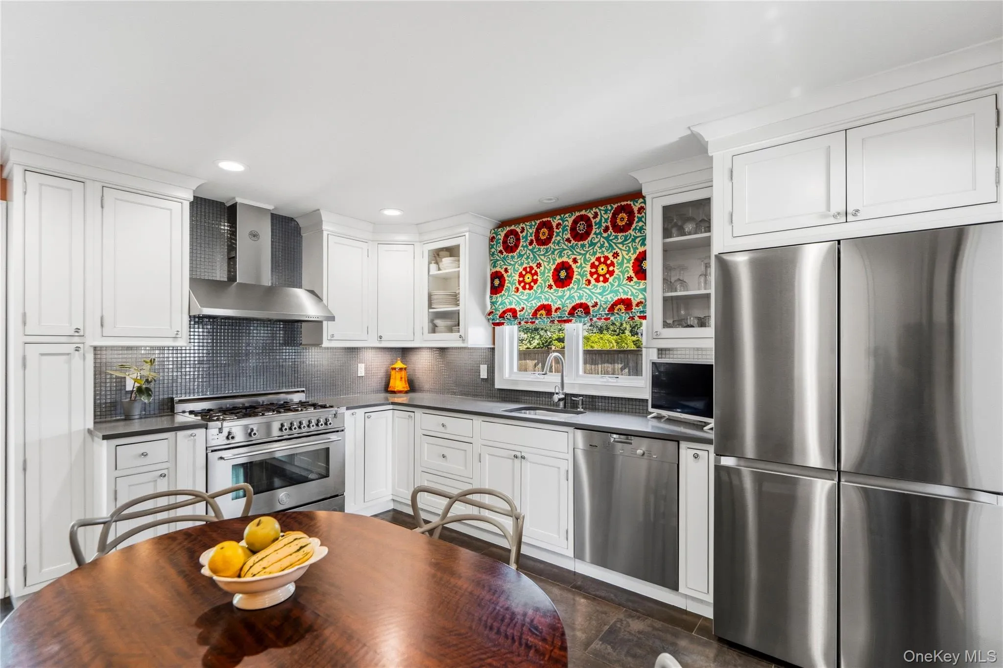 646 The Concourse, Oyster Bay, NY, 3 Bedrooms Bedrooms, 8 Rooms Rooms,3 BathroomsBathrooms,Residential,For Rent,The Concourse,0,1054385 646 The Concourse, Oyster Bay, NY, 3 Bedrooms Bedrooms, 8 Rooms Rooms,3 BathroomsBathrooms,Residential,For Rent,The Concourse,0,1054385
