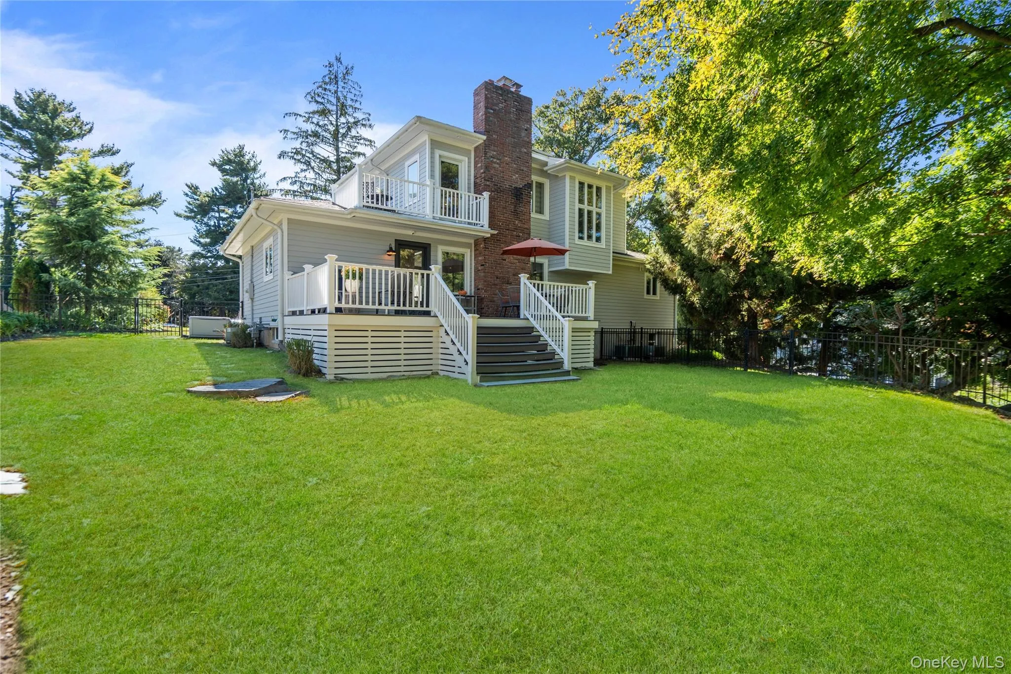 646 The Concourse, Oyster Bay, NY, 3 Bedrooms Bedrooms, 8 Rooms Rooms,3 BathroomsBathrooms,Residential,For Rent,The Concourse,0,1054385 646 The Concourse, Oyster Bay, NY, 3 Bedrooms Bedrooms, 8 Rooms Rooms,3 BathroomsBathrooms,Residential,For Rent,The Concourse,0,1054385