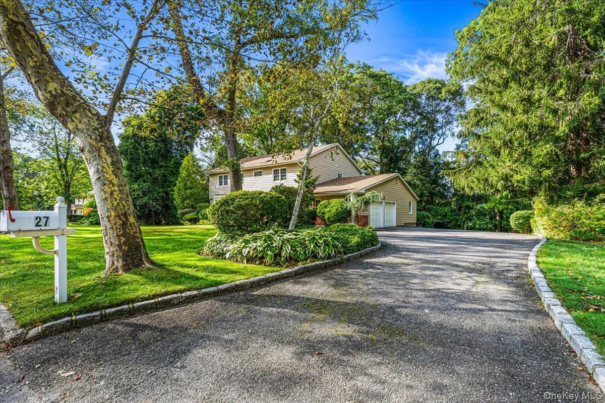 27 Winter Lane, Huntington, NY, 5 Bedrooms Bedrooms, 11 Rooms Rooms,3 BathroomsBathrooms,Residential,For Rent,Winter,0,1054397 27 Winter Lane, Huntington, NY, 5 Bedrooms Bedrooms, 11 Rooms Rooms,3 BathroomsBathrooms,Residential,For Rent,Winter,0,1054397