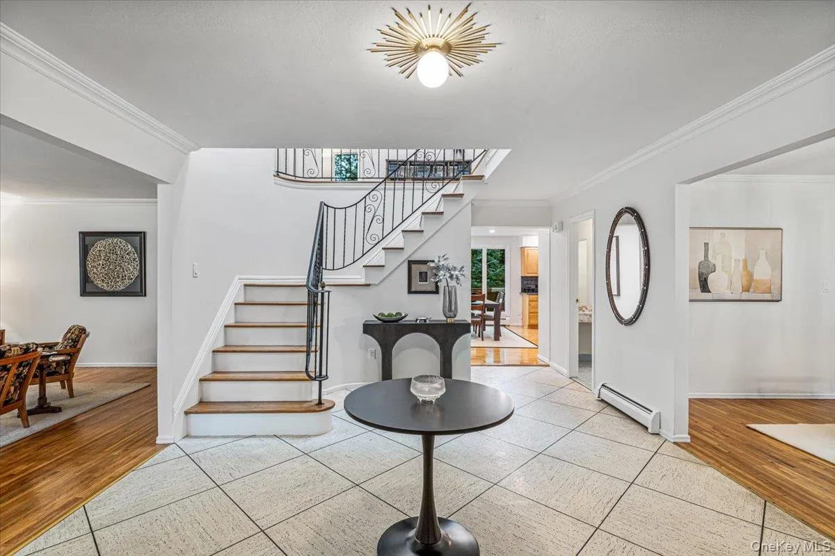 27 Winter Lane, Huntington, NY, 5 Bedrooms Bedrooms, 11 Rooms Rooms,3 BathroomsBathrooms,Residential,For Rent,Winter,0,1054397 27 Winter Lane, Huntington, NY, 5 Bedrooms Bedrooms, 11 Rooms Rooms,3 BathroomsBathrooms,Residential,For Rent,Winter,0,1054397