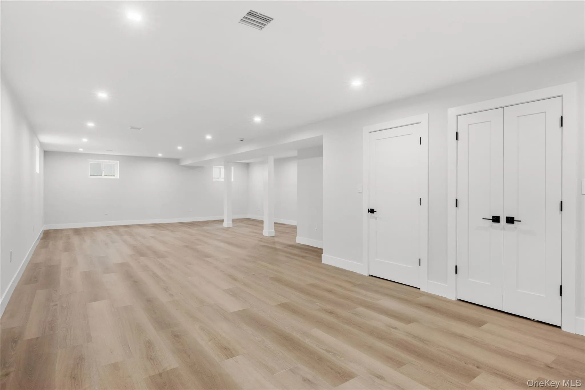 746 Blackstone Avenue, Hempstead, NY, 5 Bedrooms Bedrooms, 16 Rooms Rooms,4 BathroomsBathrooms,Residential,For Rent,Blackstone,0,1054405 746 Blackstone Avenue, Hempstead, NY, 5 Bedrooms Bedrooms, 16 Rooms Rooms,4 BathroomsBathrooms,Residential,For Rent,Blackstone,0,1054405