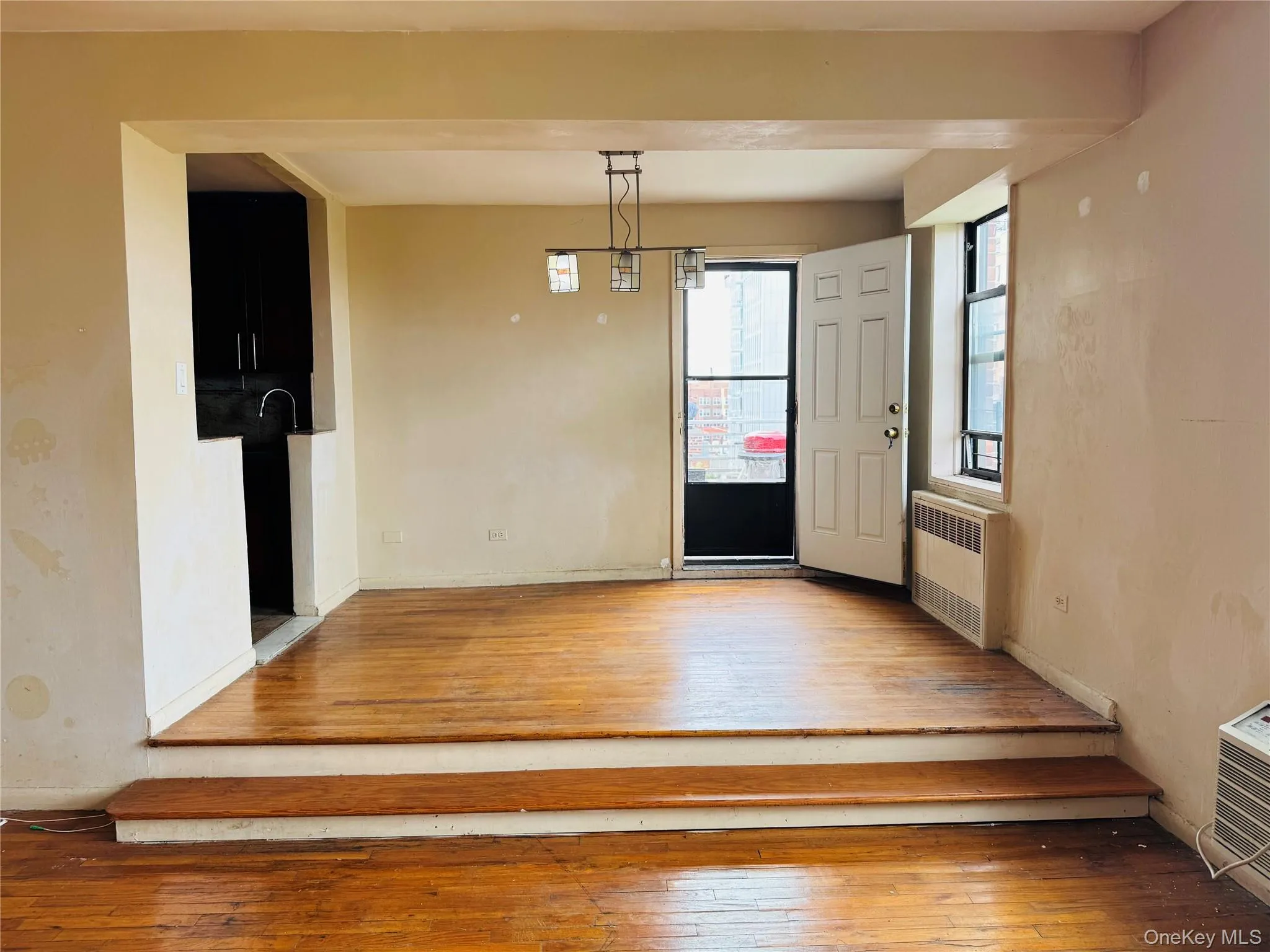 138-15 Franklin Avenue, New York, NY, 1 Bedroom Bedrooms, 4 Rooms Rooms,1 BathroomBathrooms,Residential,For Rent,Franklin,0,1054406 138-15 Franklin Avenue, New York, NY, 1 Bedroom Bedrooms, 4 Rooms Rooms,1 BathroomBathrooms,Residential,For Rent,Franklin,0,1054406