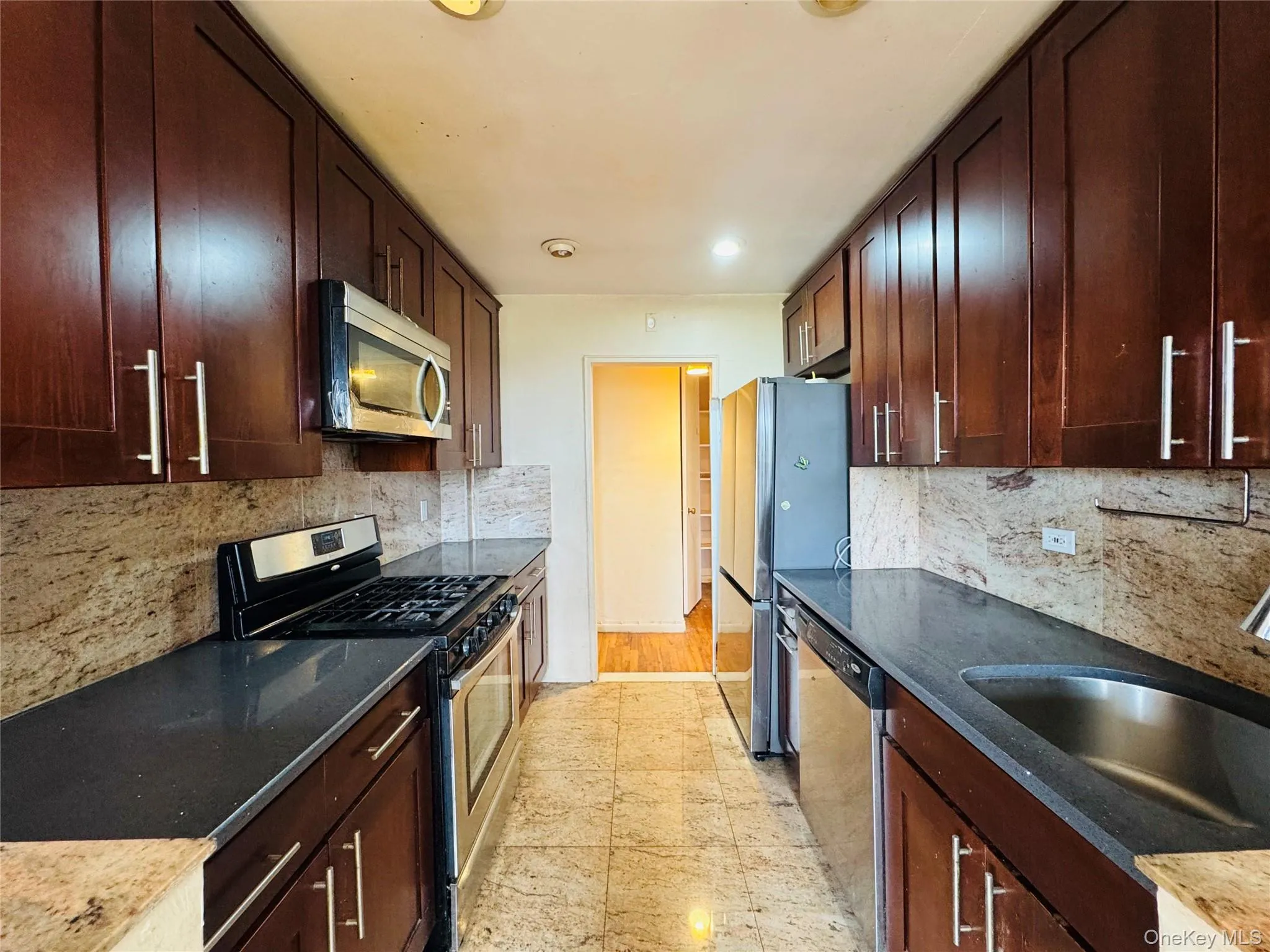 138-15 Franklin Avenue, New York, NY, 1 Bedroom Bedrooms, 4 Rooms Rooms,1 BathroomBathrooms,Residential,For Rent,Franklin,0,1054406 138-15 Franklin Avenue, New York, NY, 1 Bedroom Bedrooms, 4 Rooms Rooms,1 BathroomBathrooms,Residential,For Rent,Franklin,0,1054406