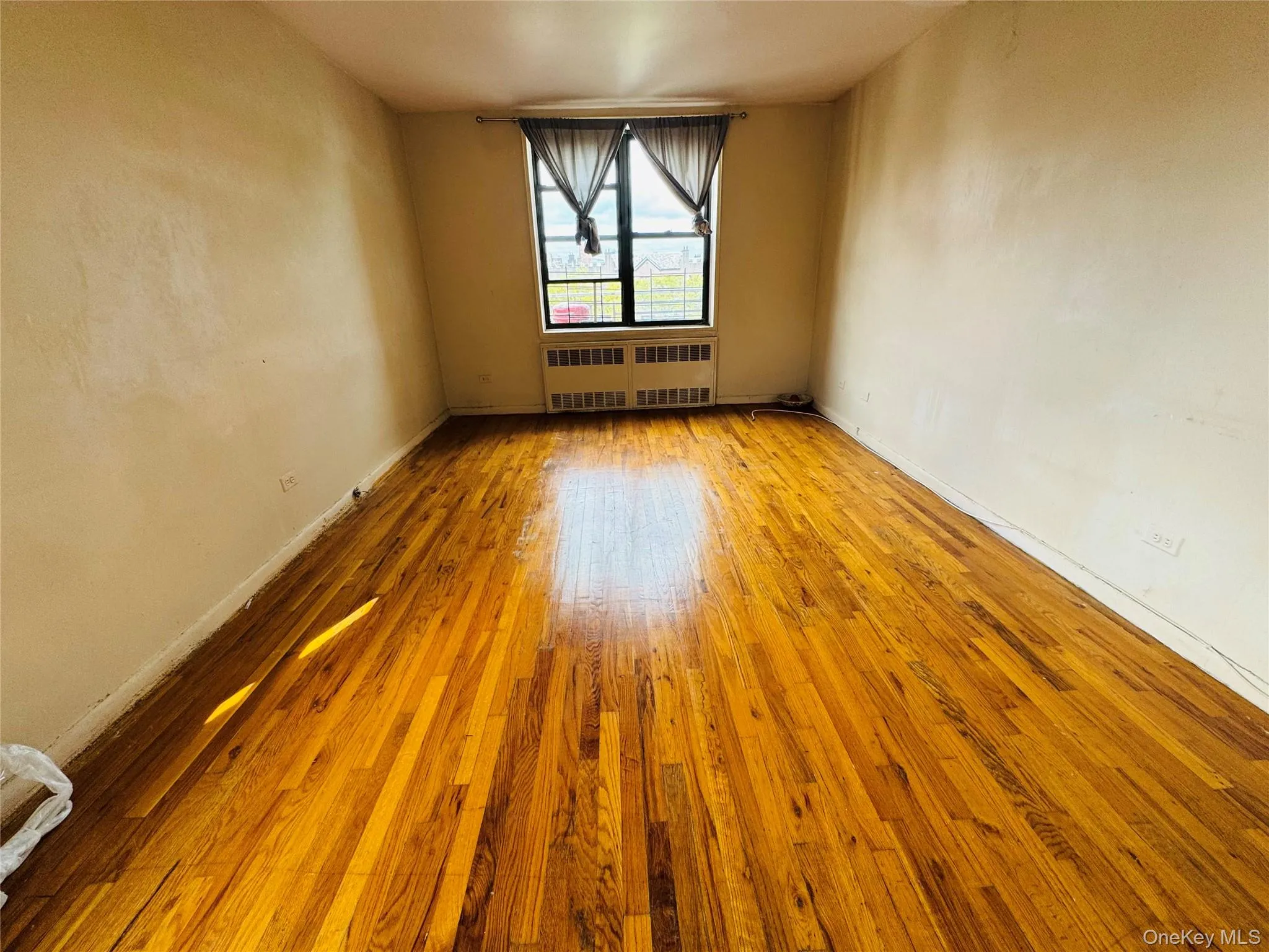 138-15 Franklin Avenue, New York, NY, 1 Bedroom Bedrooms, 4 Rooms Rooms,1 BathroomBathrooms,Residential,For Rent,Franklin,0,1054406 138-15 Franklin Avenue, New York, NY, 1 Bedroom Bedrooms, 4 Rooms Rooms,1 BathroomBathrooms,Residential,For Rent,Franklin,0,1054406