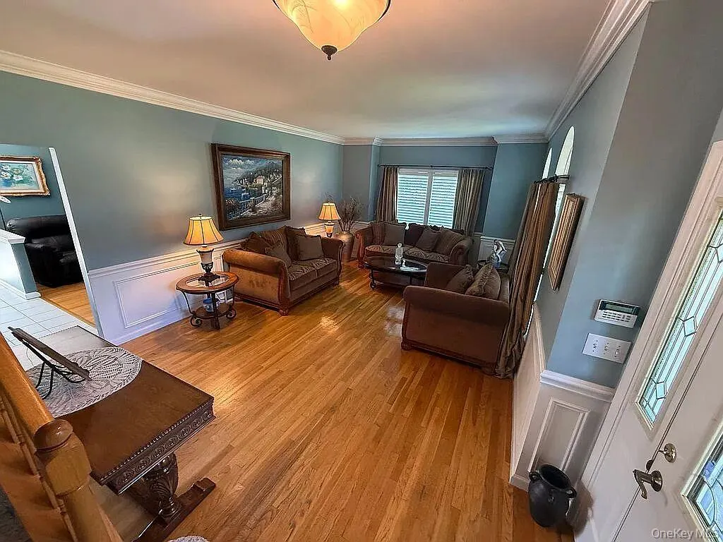 Den/Family Room Den/Family Room