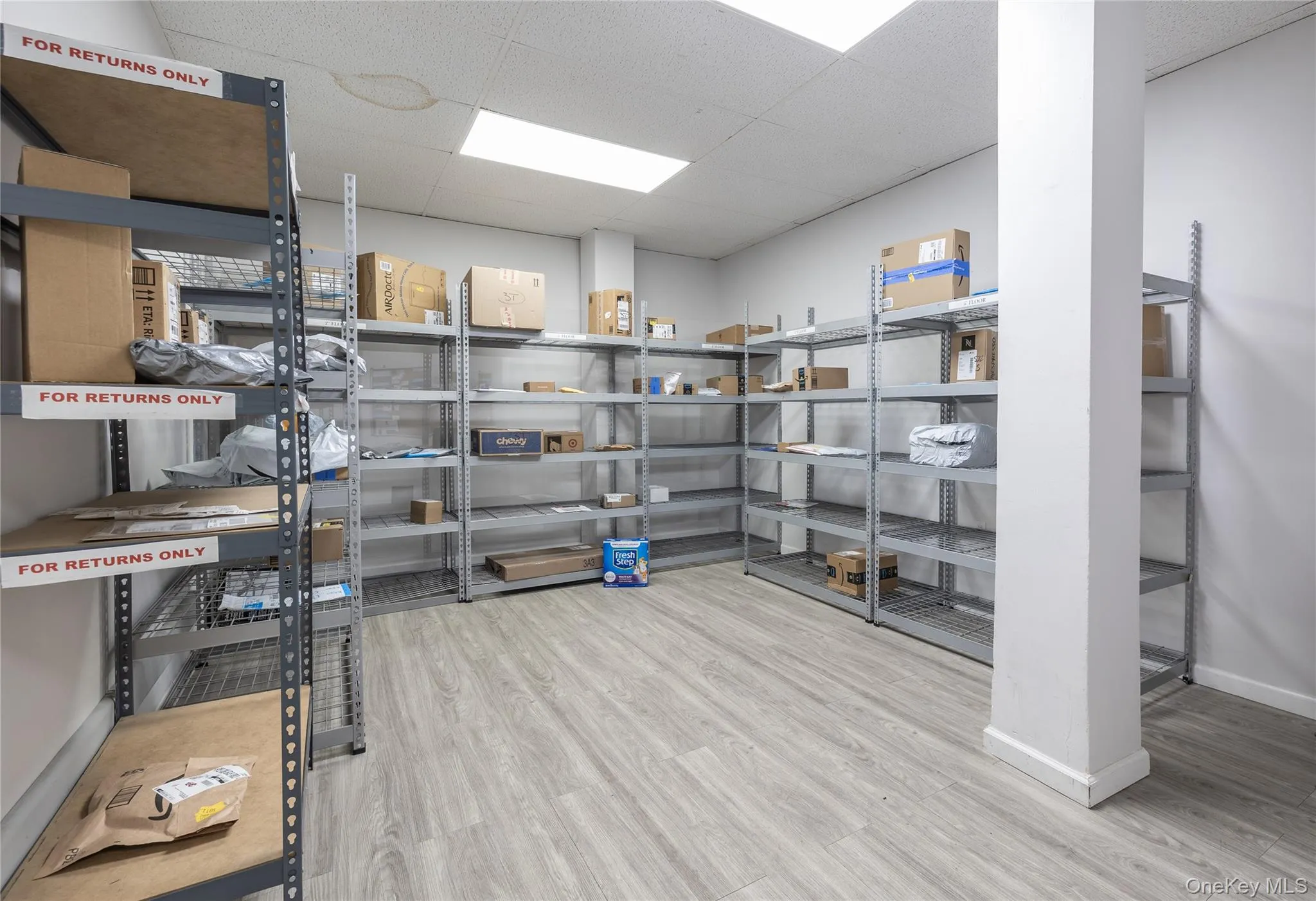 522 Shore Road, Long Beach, NY, 1 Bedroom Bedrooms, 4 Rooms Rooms,1 BathroomBathrooms,Residential,For Rent,Shore,0,1054410 522 Shore Road, Long Beach, NY, 1 Bedroom Bedrooms, 4 Rooms Rooms,1 BathroomBathrooms,Residential,For Rent,Shore,0,1054410