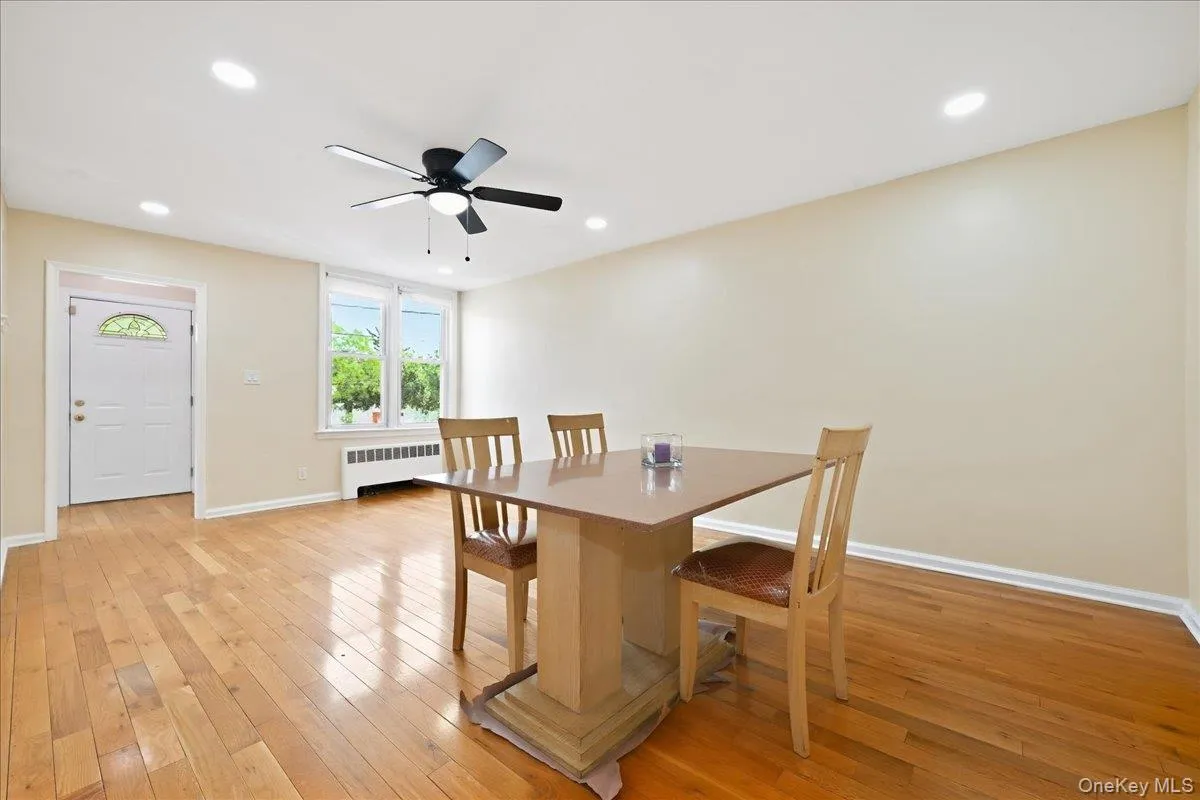 87-68 Little Neck Parkway, New York, NY, 3 Bedrooms Bedrooms, 6 Rooms Rooms,2 BathroomsBathrooms,Residential,For Rent,Little Neck,0,1054411 87-68 Little Neck Parkway, New York, NY, 3 Bedrooms Bedrooms, 6 Rooms Rooms,2 BathroomsBathrooms,Residential,For Rent,Little Neck,0,1054411