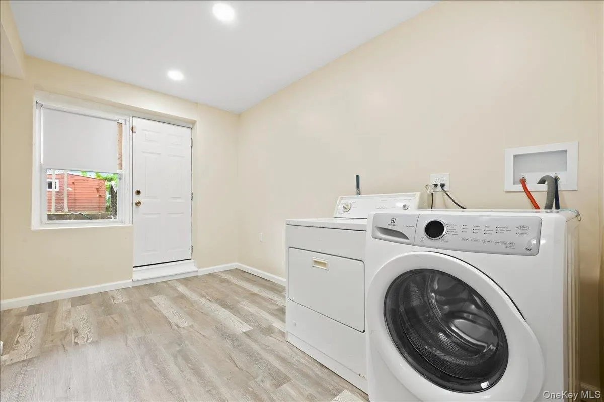87-68 Little Neck Parkway, New York, NY, 3 Bedrooms Bedrooms, 6 Rooms Rooms,2 BathroomsBathrooms,Residential,For Rent,Little Neck,0,1054411 87-68 Little Neck Parkway, New York, NY, 3 Bedrooms Bedrooms, 6 Rooms Rooms,2 BathroomsBathrooms,Residential,For Rent,Little Neck,0,1054411