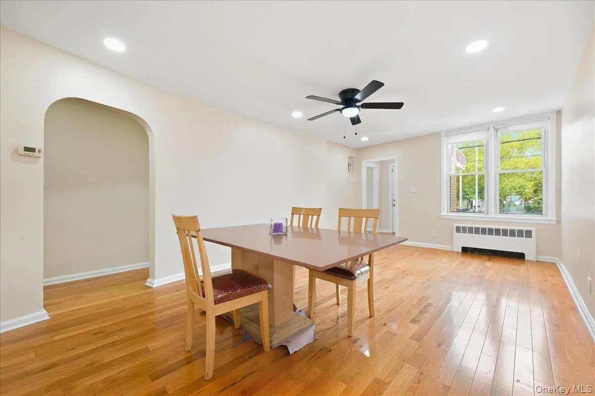 87-68 Little Neck Parkway, New York, NY, 3 Bedrooms Bedrooms, 6 Rooms Rooms,2 BathroomsBathrooms,Residential,For Rent,Little Neck,0,1054411 87-68 Little Neck Parkway, New York, NY, 3 Bedrooms Bedrooms, 6 Rooms Rooms,2 BathroomsBathrooms,Residential,For Rent,Little Neck,0,1054411