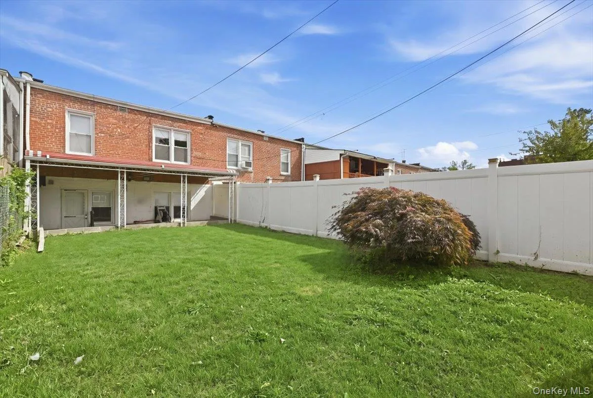 87-68 Little Neck Parkway, New York, NY, 3 Bedrooms Bedrooms, 6 Rooms Rooms,2 BathroomsBathrooms,Residential,For Rent,Little Neck,0,1054411 87-68 Little Neck Parkway, New York, NY, 3 Bedrooms Bedrooms, 6 Rooms Rooms,2 BathroomsBathrooms,Residential,For Rent,Little Neck,0,1054411