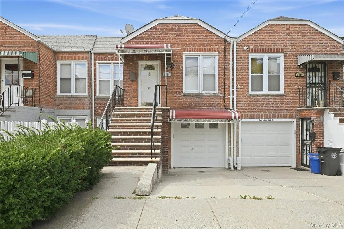 87-68 Little Neck Parkway, New York, NY, 3 Bedrooms Bedrooms, 6 Rooms Rooms,2 BathroomsBathrooms,Residential,For Rent,Little Neck,0,1054411 87-68 Little Neck Parkway, New York, NY, 3 Bedrooms Bedrooms, 6 Rooms Rooms,2 BathroomsBathrooms,Residential,For Rent,Little Neck,0,1054411