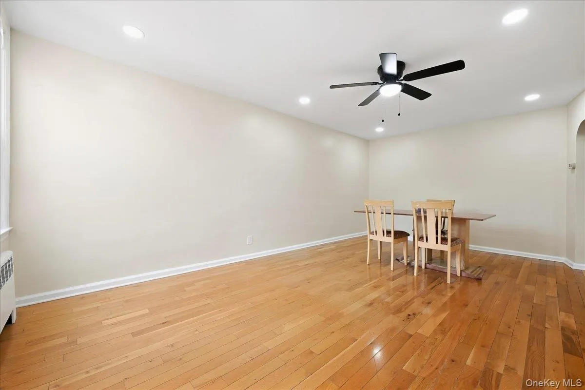 87-68 Little Neck Parkway, New York, NY, 3 Bedrooms Bedrooms, 6 Rooms Rooms,2 BathroomsBathrooms,Residential,For Rent,Little Neck,0,1054411 87-68 Little Neck Parkway, New York, NY, 3 Bedrooms Bedrooms, 6 Rooms Rooms,2 BathroomsBathrooms,Residential,For Rent,Little Neck,0,1054411