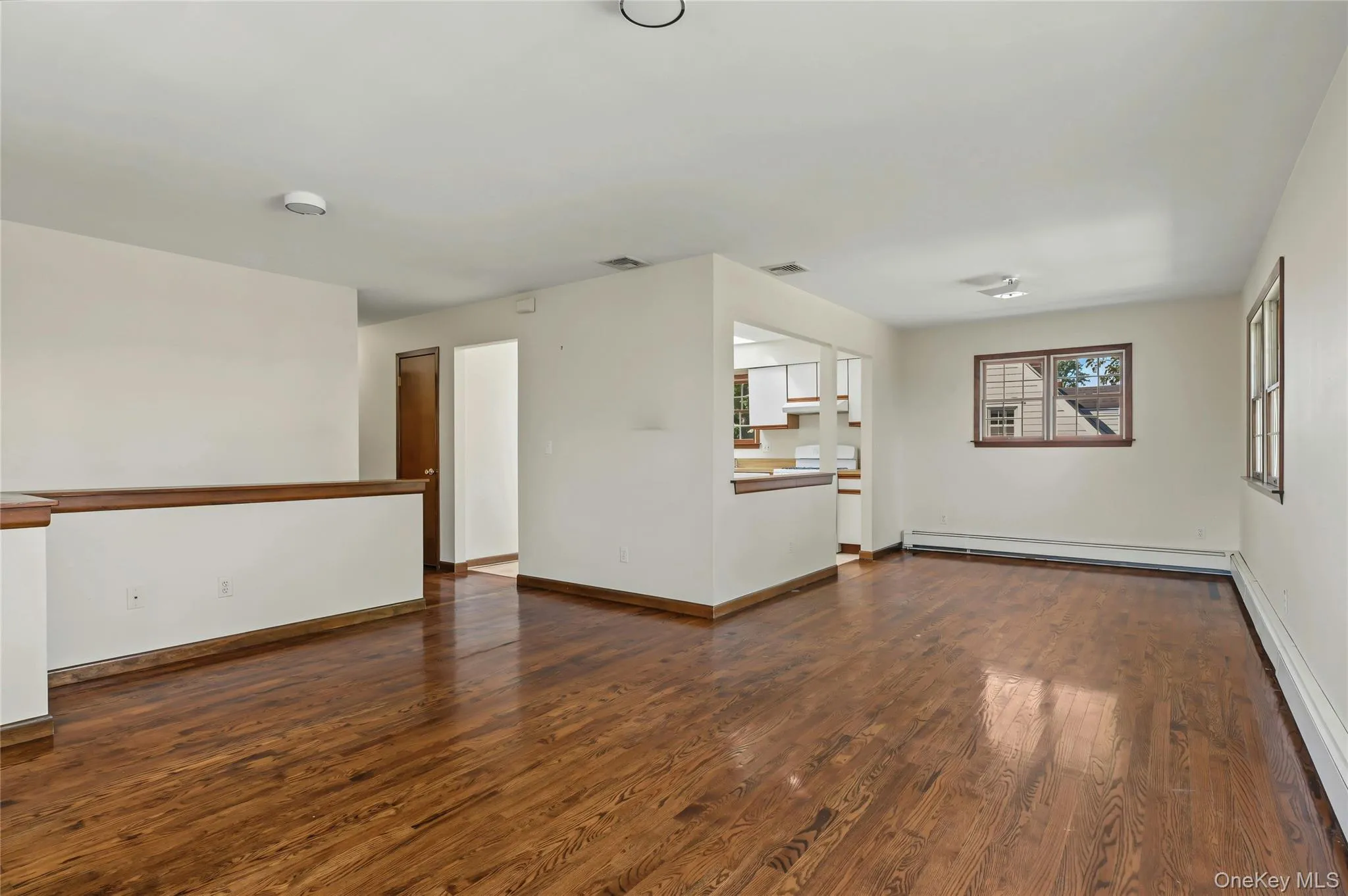 76 Hernan Avenue, Oyster Bay, NY, 4 Bedrooms Bedrooms, 8 Rooms Rooms,2 BathroomsBathrooms,Residential,For Rent,Hernan,0,1054412 76 Hernan Avenue, Oyster Bay, NY, 4 Bedrooms Bedrooms, 8 Rooms Rooms,2 BathroomsBathrooms,Residential,For Rent,Hernan,0,1054412