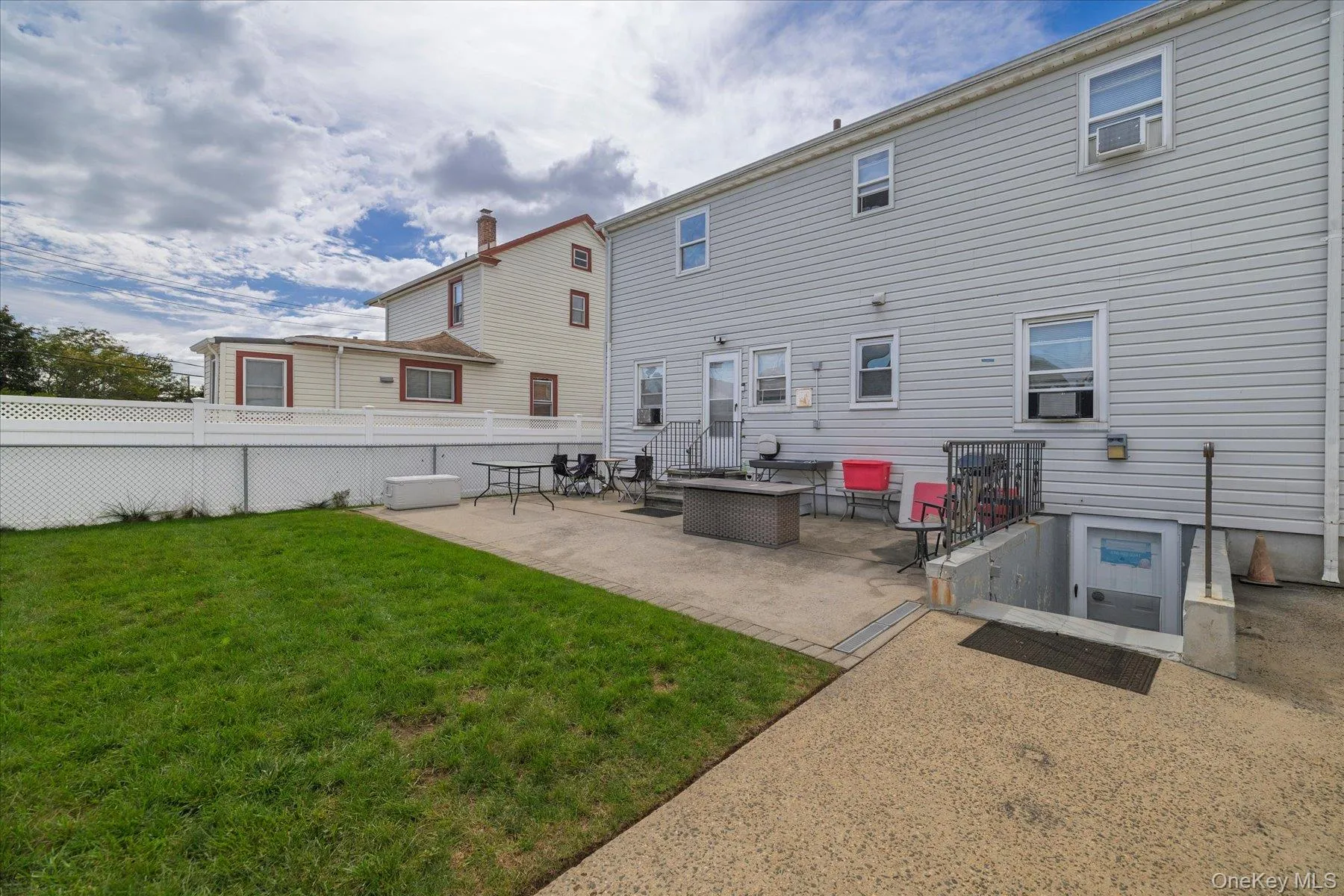 28 Harrison Avenue, Hempstead, NY, 5 Bedrooms Bedrooms, 8 Rooms Rooms,2 BathroomsBathrooms,Residential,For Rent,Harrison,0,1054416 28 Harrison Avenue, Hempstead, NY, 5 Bedrooms Bedrooms, 8 Rooms Rooms,2 BathroomsBathrooms,Residential,For Rent,Harrison,0,1054416