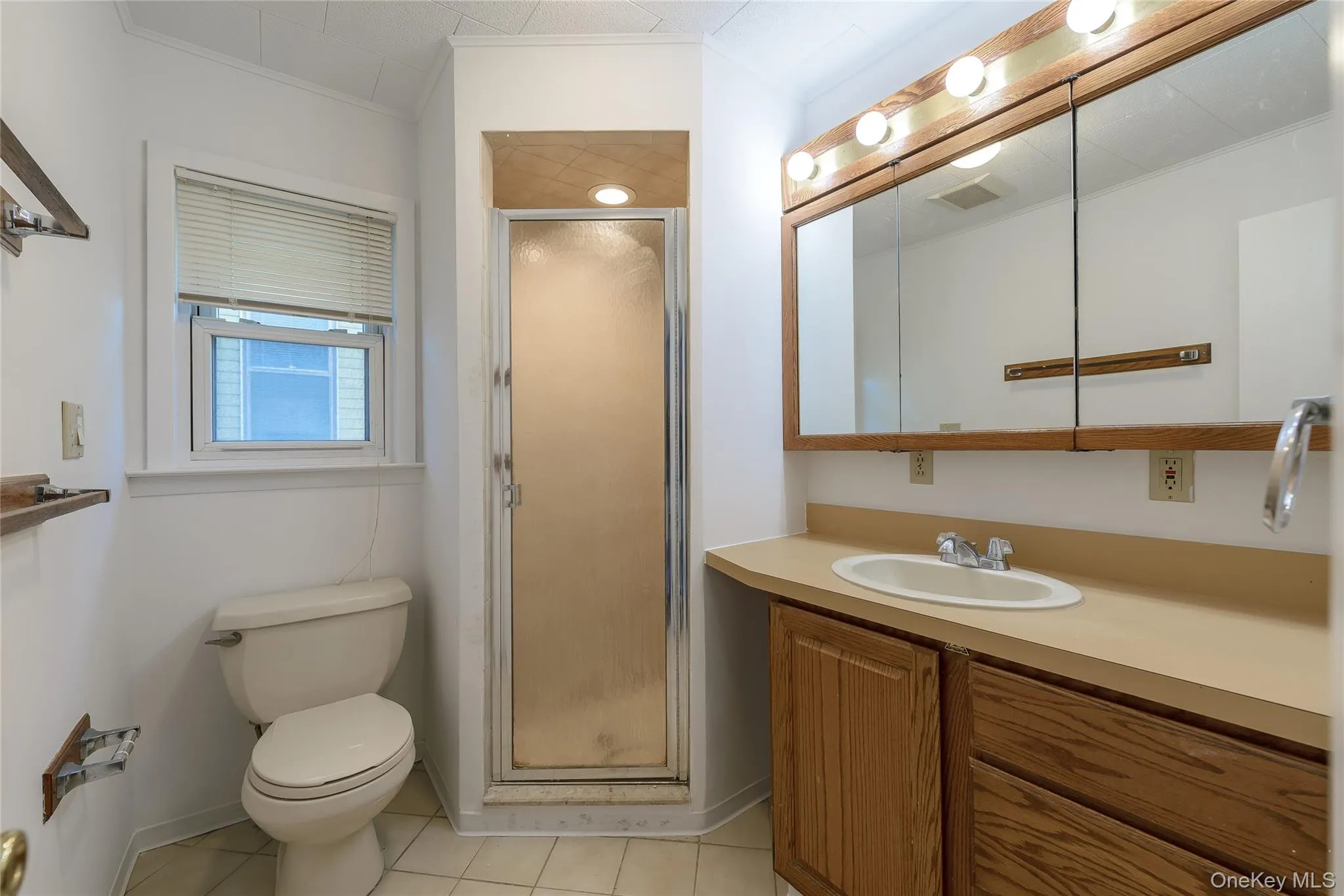 88 Searing Avenue, North Hempstead, NY, 1 Bedroom Bedrooms, 3 Rooms Rooms,1 BathroomBathrooms,Residential Lease,For Rent,Searing,0,1054418 88 Searing Avenue, North Hempstead, NY, 1 Bedroom Bedrooms, 3 Rooms Rooms,1 BathroomBathrooms,Residential Lease,For Rent,Searing,0,1054418