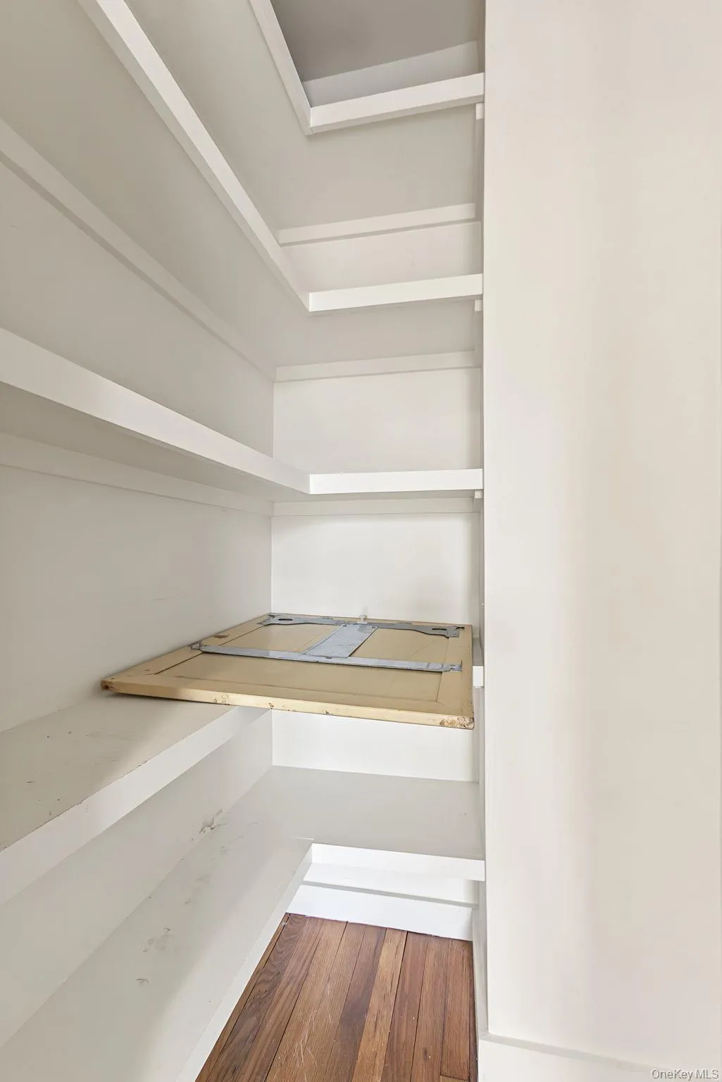 3235 Cambridge Avenue, New York, NY, 1 Bedroom Bedrooms, 5 Rooms Rooms,1 BathroomBathrooms,Residential Lease,For Rent,Cambridge,0,1054424 3235 Cambridge Avenue, New York, NY, 1 Bedroom Bedrooms, 5 Rooms Rooms,1 BathroomBathrooms,Residential Lease,For Rent,Cambridge,0,1054424
