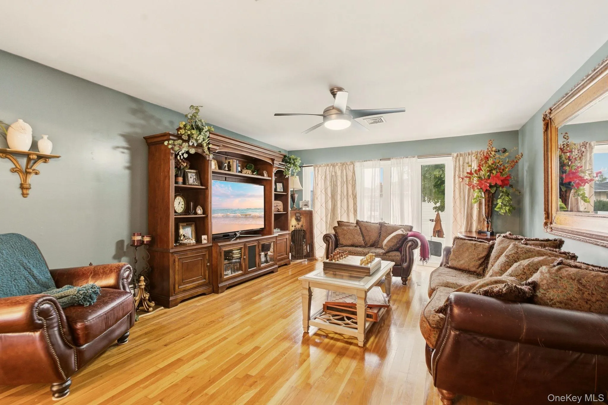 2962 Hewlett Avenue, Hempstead, NY, 6 Bedrooms Bedrooms, 7 Rooms Rooms,2 BathroomsBathrooms,Residential,For Rent,Hewlett,0,1054427 2962 Hewlett Avenue, Hempstead, NY, 6 Bedrooms Bedrooms, 7 Rooms Rooms,2 BathroomsBathrooms,Residential,For Rent,Hewlett,0,1054427