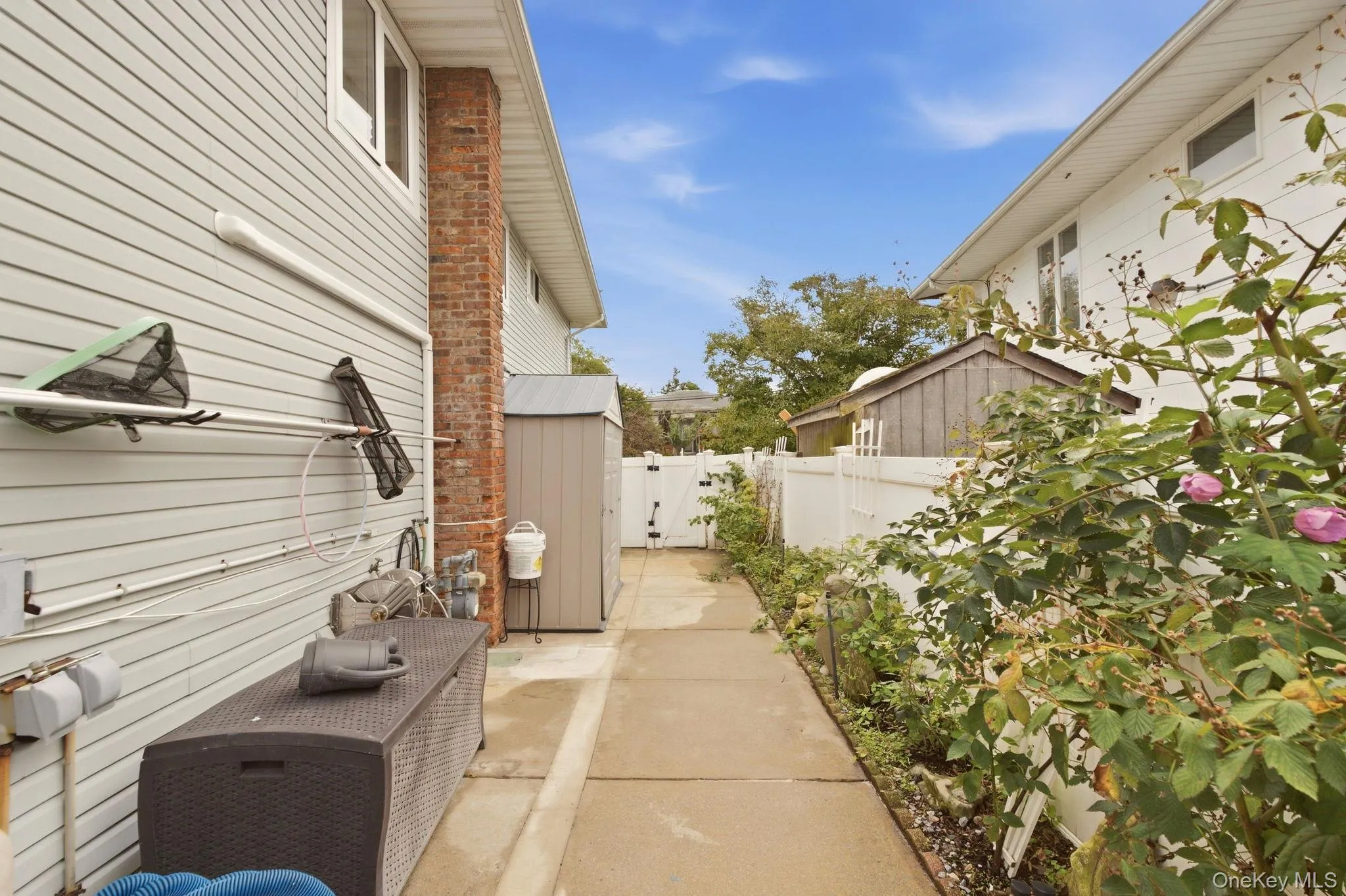 2962 Hewlett Avenue, Hempstead, NY, 6 Bedrooms Bedrooms, 7 Rooms Rooms,2 BathroomsBathrooms,Residential,For Rent,Hewlett,0,1054427 2962 Hewlett Avenue, Hempstead, NY, 6 Bedrooms Bedrooms, 7 Rooms Rooms,2 BathroomsBathrooms,Residential,For Rent,Hewlett,0,1054427