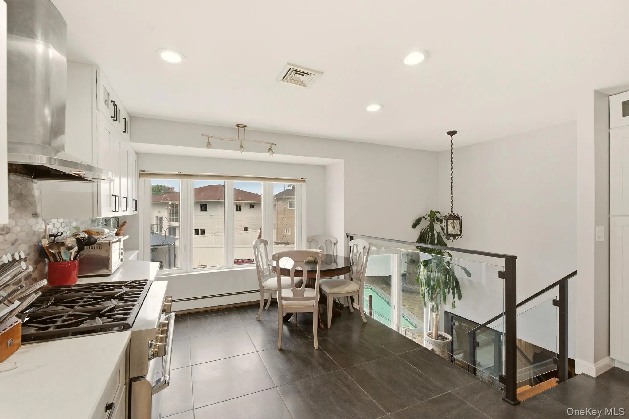 2962 Hewlett Avenue, Hempstead, NY, 6 Bedrooms Bedrooms, 7 Rooms Rooms,2 BathroomsBathrooms,Residential,For Rent,Hewlett,0,1054427 2962 Hewlett Avenue, Hempstead, NY, 6 Bedrooms Bedrooms, 7 Rooms Rooms,2 BathroomsBathrooms,Residential,For Rent,Hewlett,0,1054427
