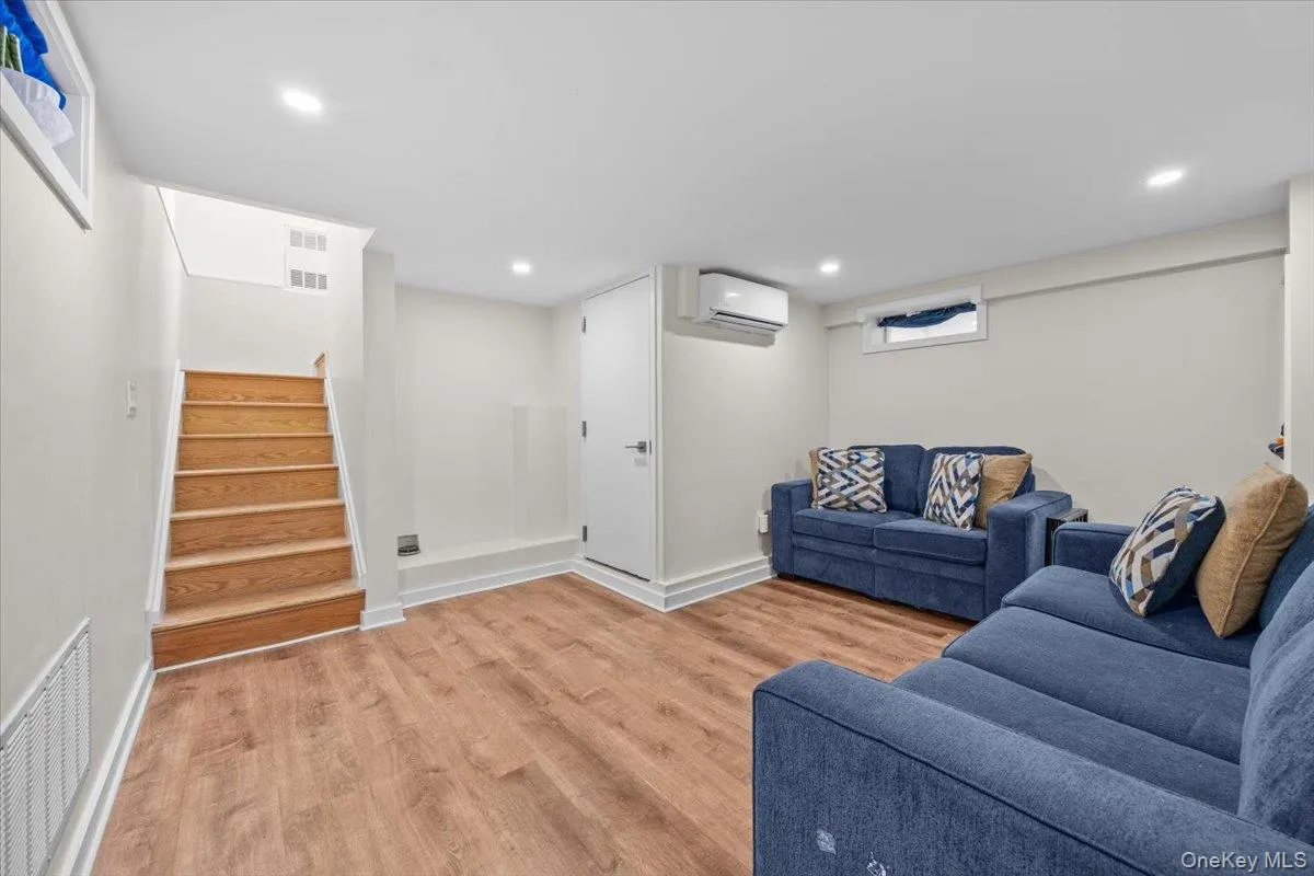 1515 55th Street, New York, NY, 5 Bedrooms Bedrooms, 8 Rooms Rooms,2 BathroomsBathrooms,Residential,For Rent,55th,0,1054430 1515 55th Street, New York, NY, 5 Bedrooms Bedrooms, 8 Rooms Rooms,2 BathroomsBathrooms,Residential,For Rent,55th,0,1054430