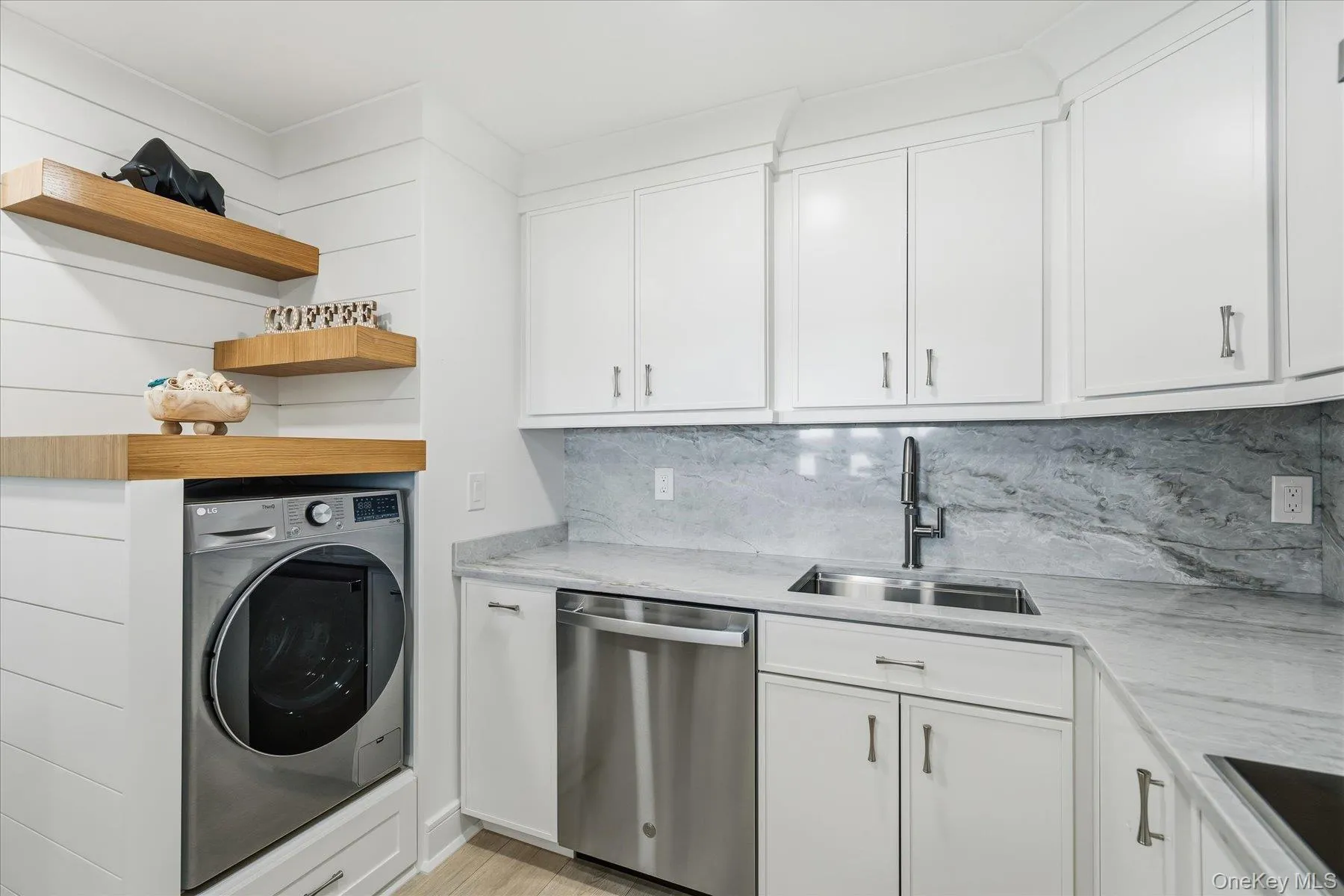 2820 Shipyard Lane, Southold, NY, 1 Bedroom Bedrooms, 4 Rooms Rooms,2 BathroomsBathrooms,Residential,For Rent,Shipyard,0,1054435 2820 Shipyard Lane, Southold, NY, 1 Bedroom Bedrooms, 4 Rooms Rooms,2 BathroomsBathrooms,Residential,For Rent,Shipyard,0,1054435