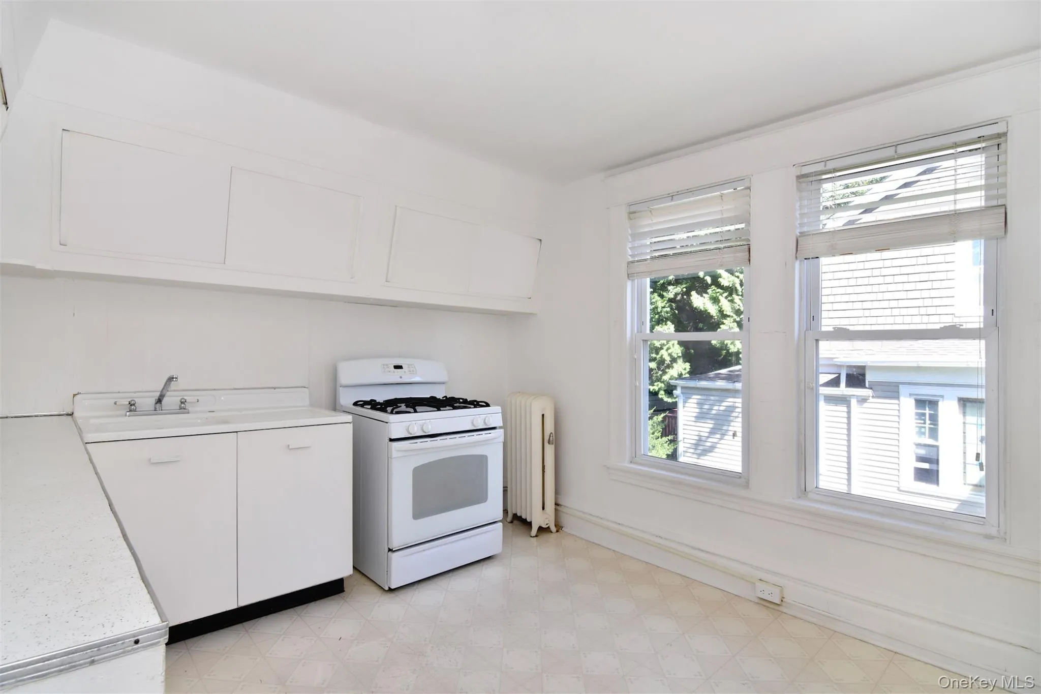 79 Southgate Avenue, Greenburgh, NY, 4 Bedrooms Bedrooms, 8 Rooms Rooms,2 BathroomsBathrooms,Residential,For Rent,Southgate,0,1054438 79 Southgate Avenue, Greenburgh, NY, 4 Bedrooms Bedrooms, 8 Rooms Rooms,2 BathroomsBathrooms,Residential,For Rent,Southgate,0,1054438