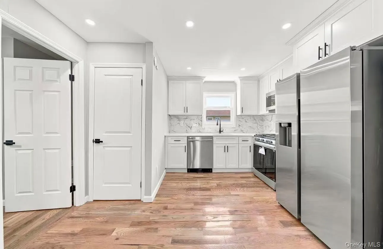 13714 bedell Street, New York, NY, 3 Bedroom Bedrooms, 5 Room Rooms,2 BathroomBathrooms,Residential Lease,For Rent,bedell,0,1054442 13714 bedell Street, New York, NY, 3 Bedroom Bedrooms, 5 Room Rooms,2 BathroomBathrooms,Residential Lease,For Rent,bedell,0,1054442