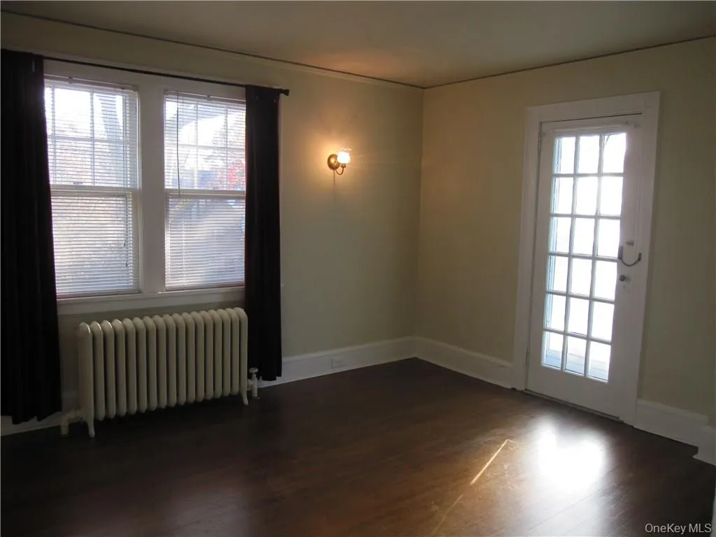 80 Edgewood Avenue, Mamaroneck, NY, 3 Bedrooms Bedrooms, 6 Rooms Rooms,1 BathroomBathrooms,Residential Lease,For Rent,Edgewood,0,1054453 80 Edgewood Avenue, Mamaroneck, NY, 3 Bedrooms Bedrooms, 6 Rooms Rooms,1 BathroomBathrooms,Residential Lease,For Rent,Edgewood,0,1054453
