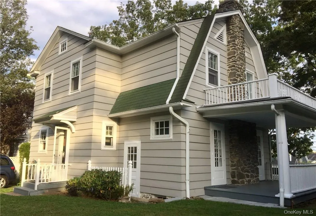 80 Edgewood Avenue, Mamaroneck, NY, 3 Bedrooms Bedrooms, 6 Rooms Rooms,1 BathroomBathrooms,Residential Lease,For Rent,Edgewood,0,1054453 80 Edgewood Avenue, Mamaroneck, NY, 3 Bedrooms Bedrooms, 6 Rooms Rooms,1 BathroomBathrooms,Residential Lease,For Rent,Edgewood,0,1054453