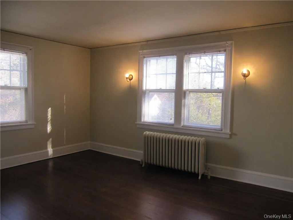 80 Edgewood Avenue, Mamaroneck, NY, 3 Bedrooms Bedrooms, 6 Rooms Rooms,1 BathroomBathrooms,Residential Lease,For Rent,Edgewood,0,1054453 80 Edgewood Avenue, Mamaroneck, NY, 3 Bedrooms Bedrooms, 6 Rooms Rooms,1 BathroomBathrooms,Residential Lease,For Rent,Edgewood,0,1054453